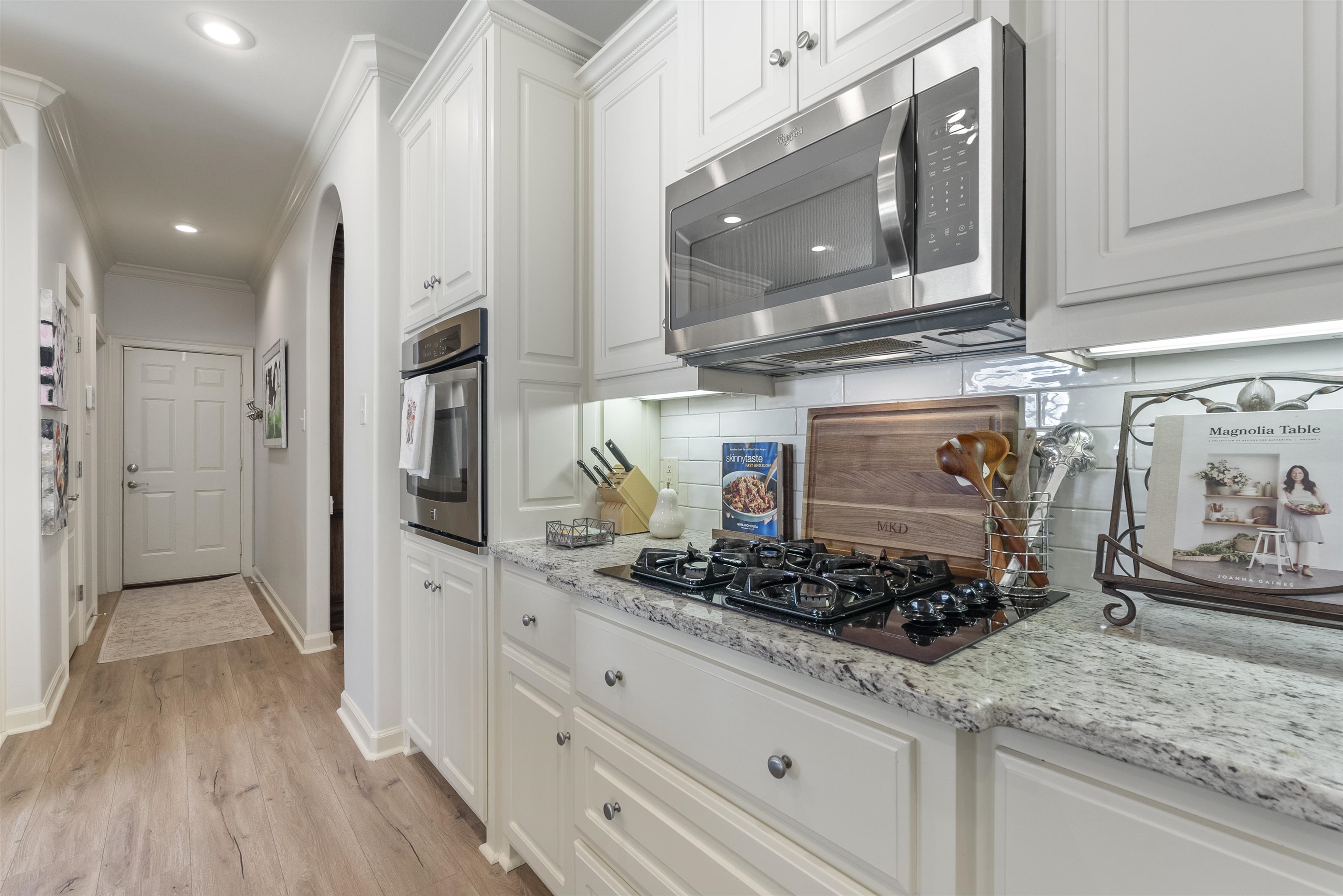 MADISON VALLEY - Residential