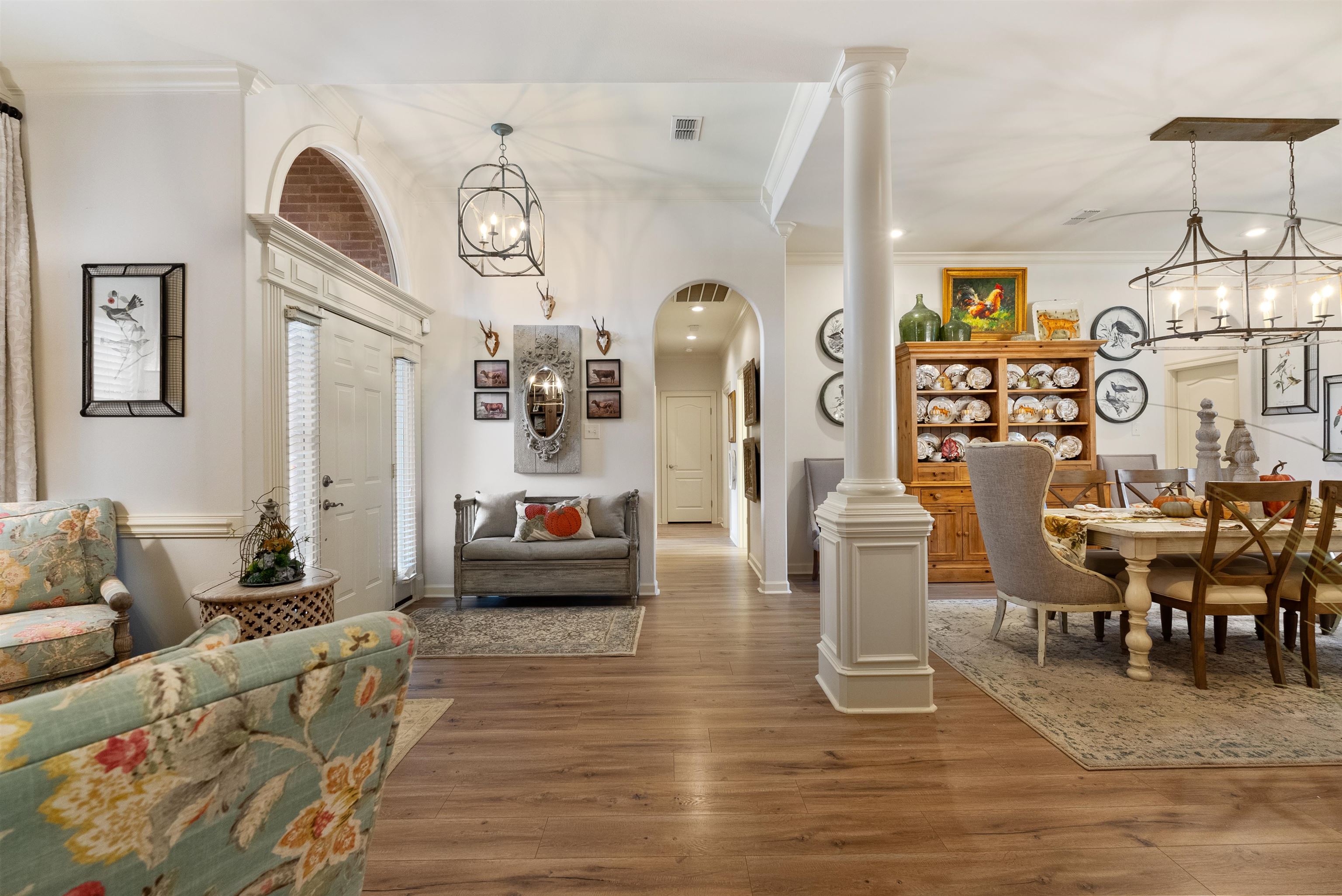 MADISON VALLEY - Residential