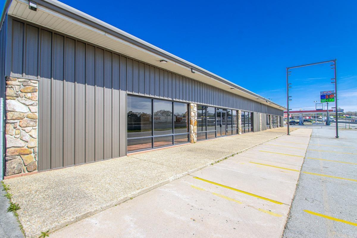 Troutt - Commercial Sale