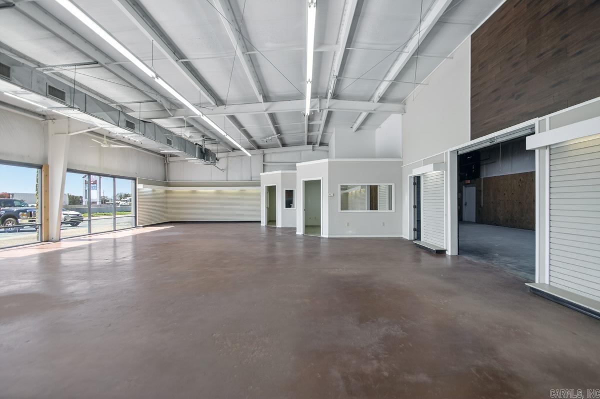 Troutt - Commercial Sale