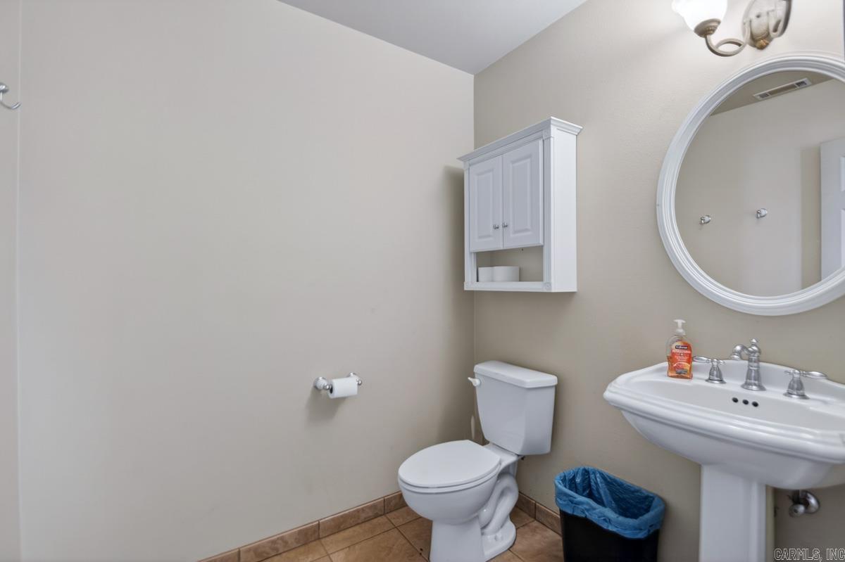 Troutt - Commercial Sale