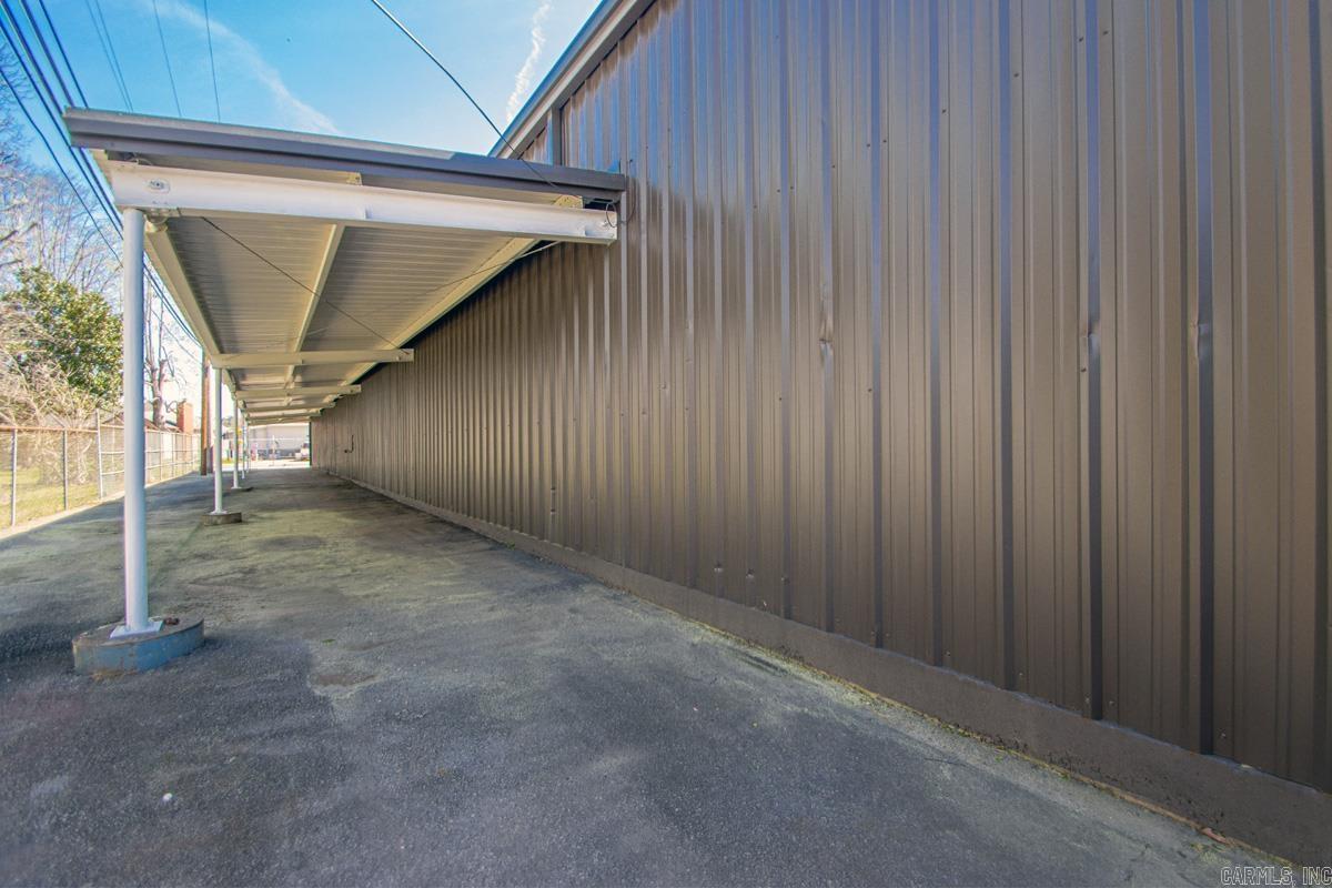 Troutt - Commercial Sale