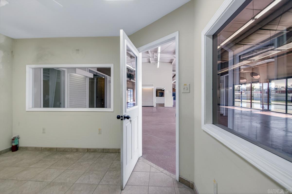 Troutt - Commercial Sale