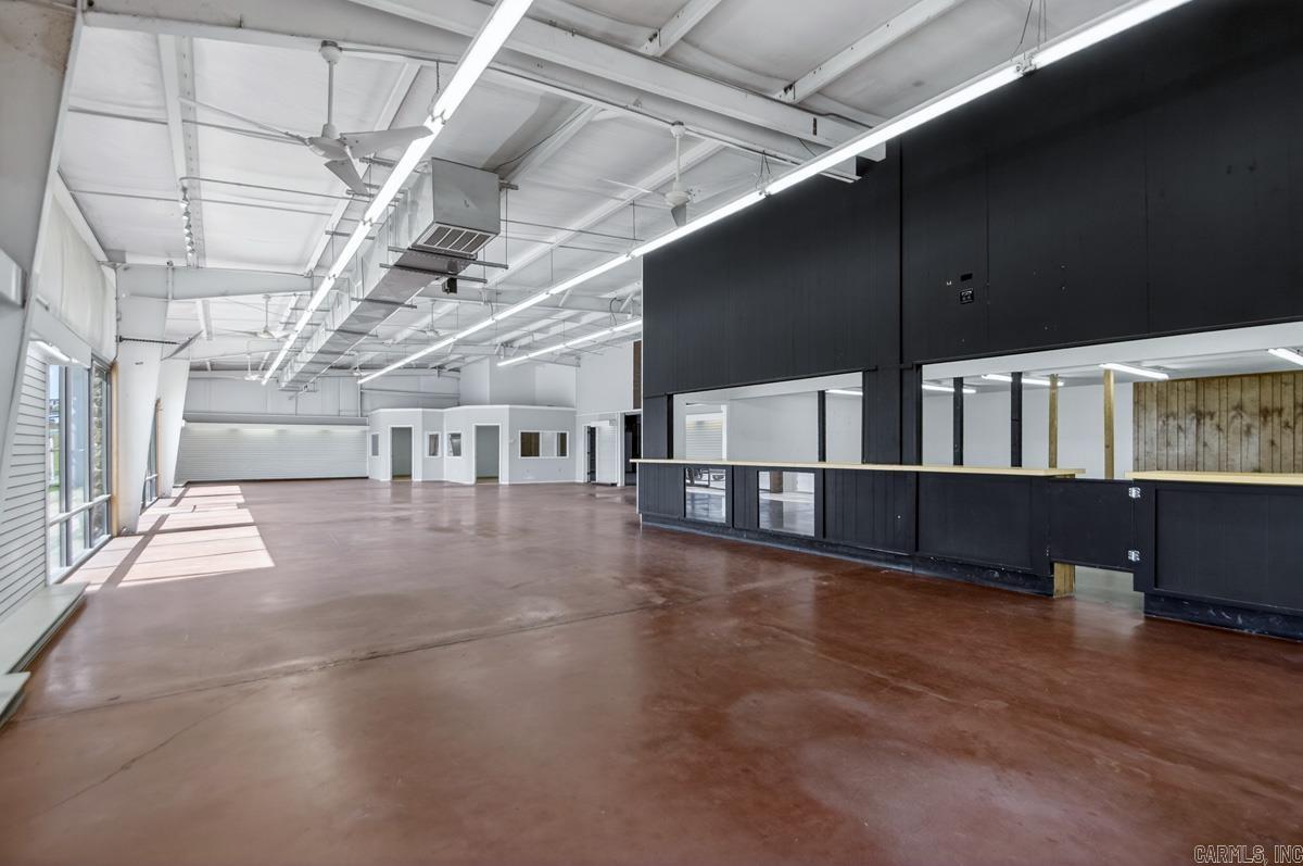 Troutt - Commercial Sale