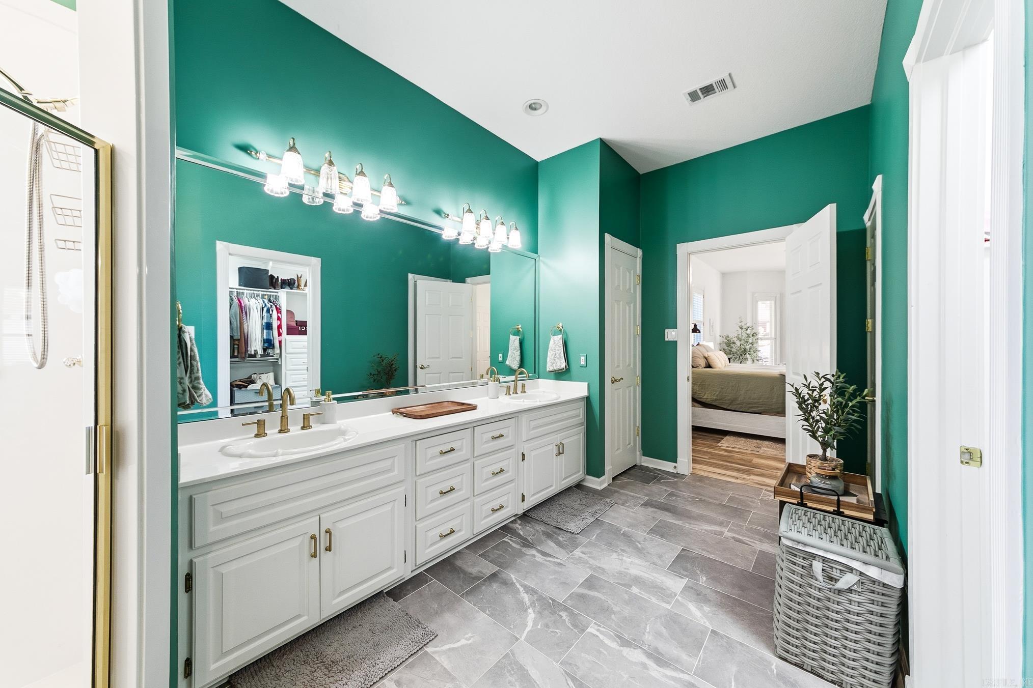 WOODLAND HEIGHTS ADDN - Residential