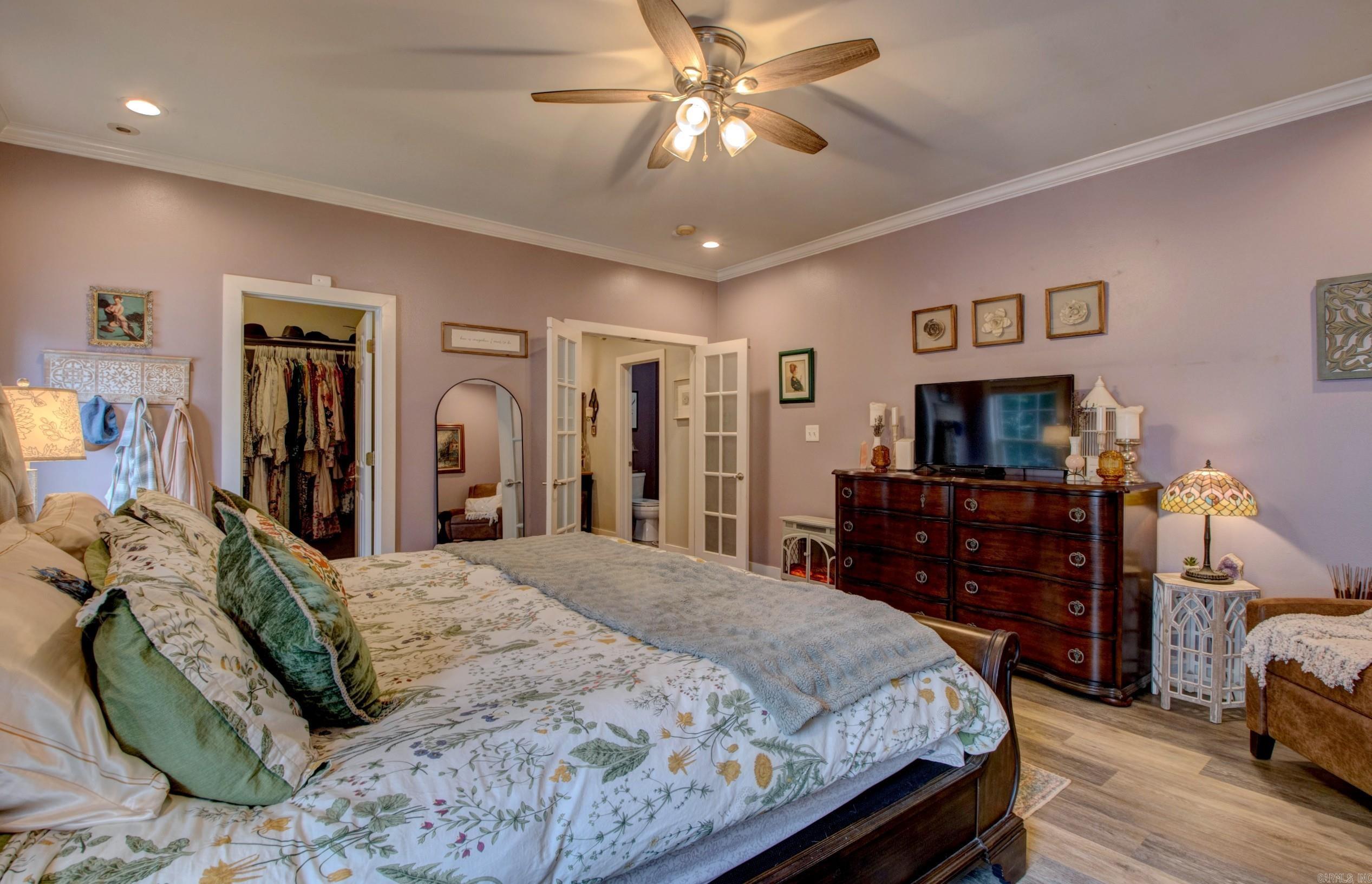 WOODLANDS EDGE - Residential