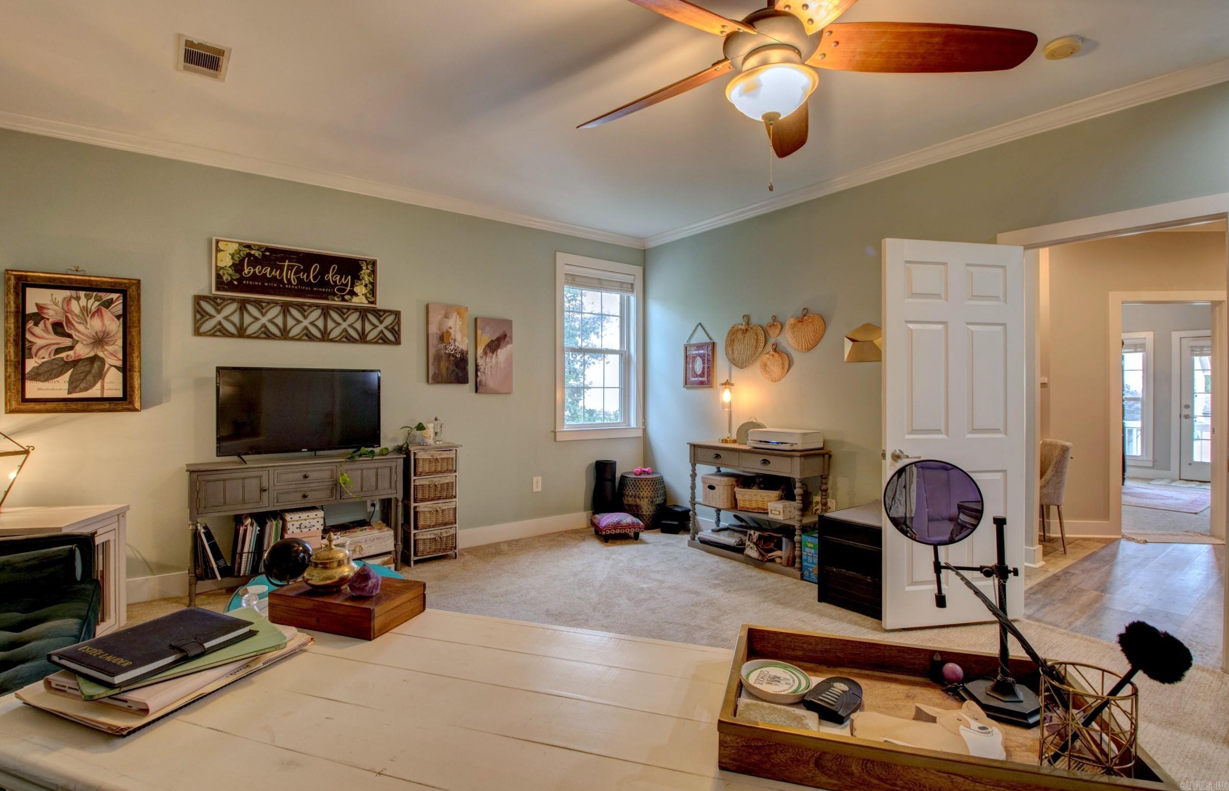 WOODLANDS EDGE - Residential