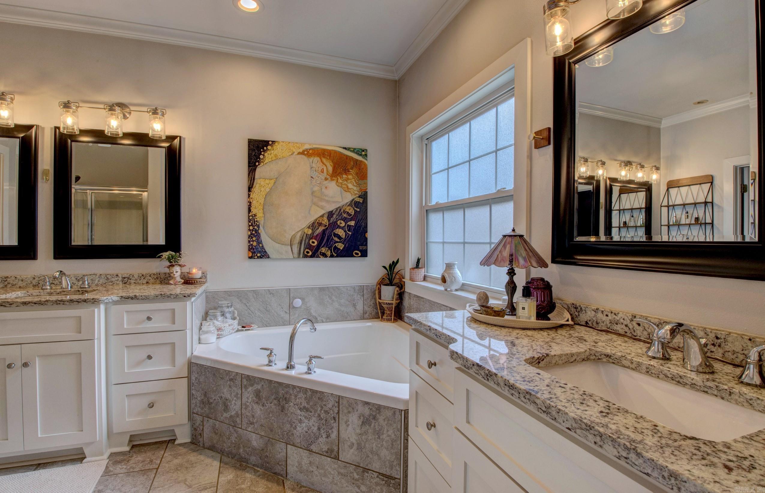 WOODLANDS EDGE - Residential