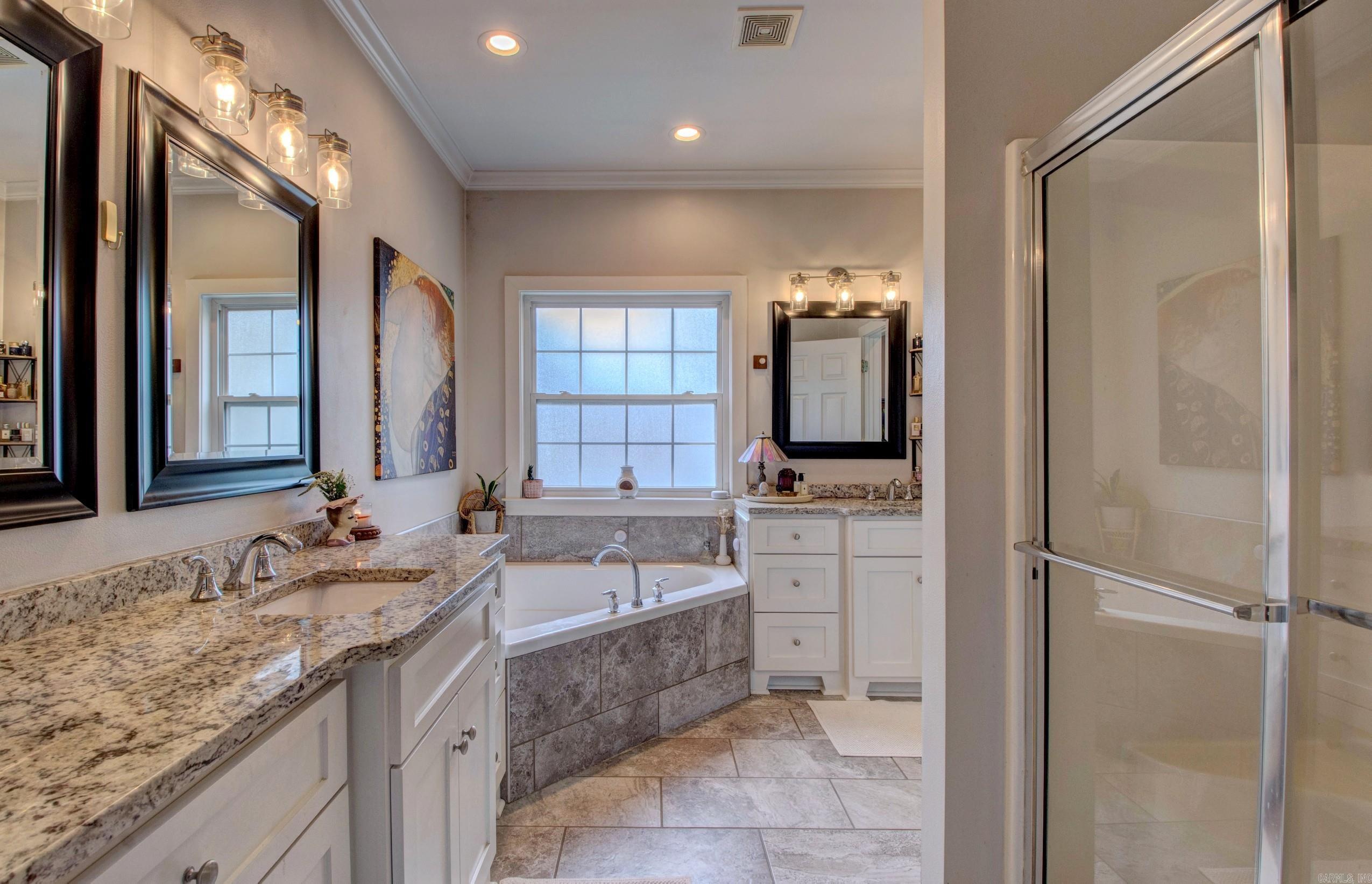 WOODLANDS EDGE - Residential