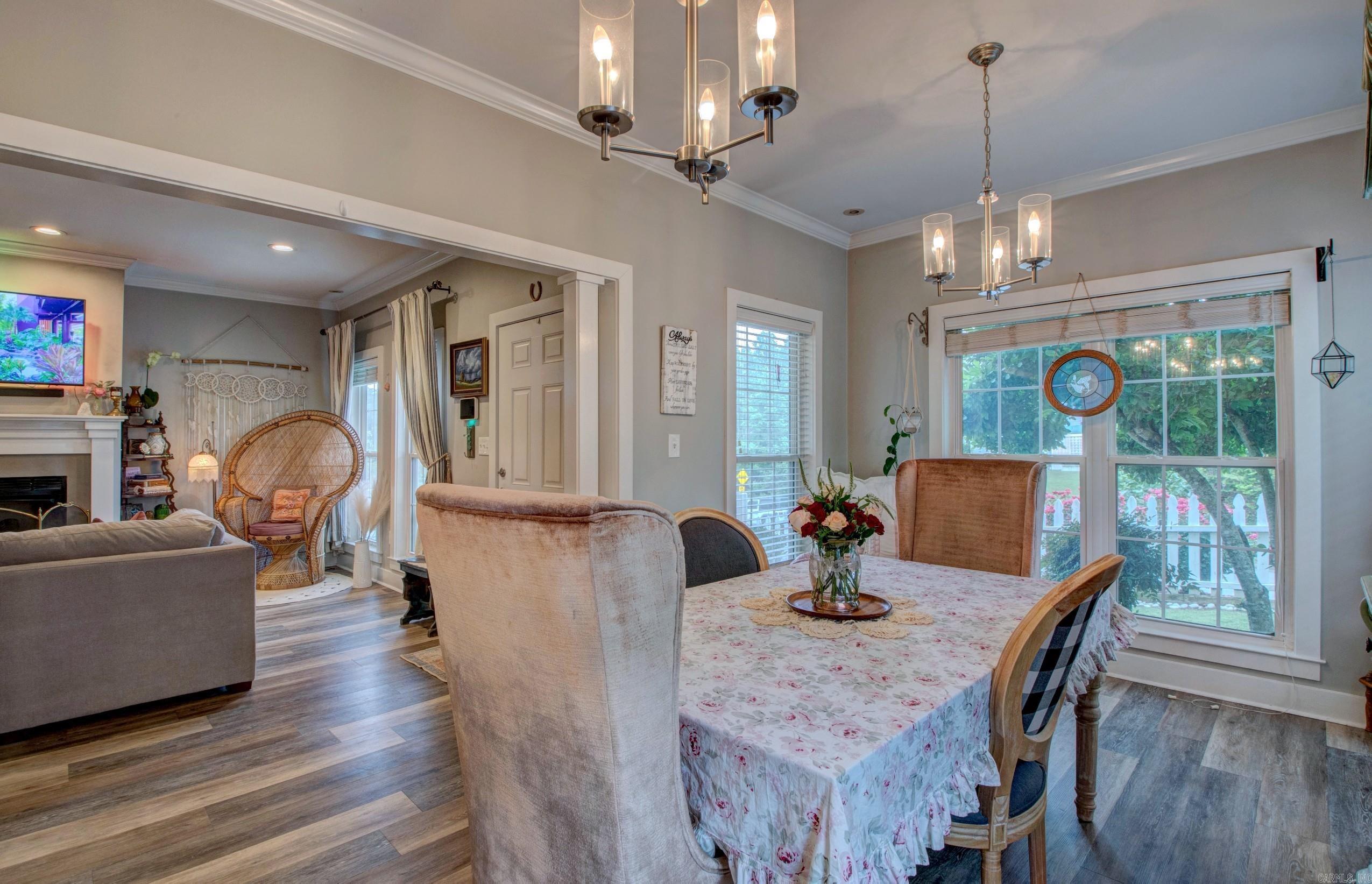 WOODLANDS EDGE - Residential