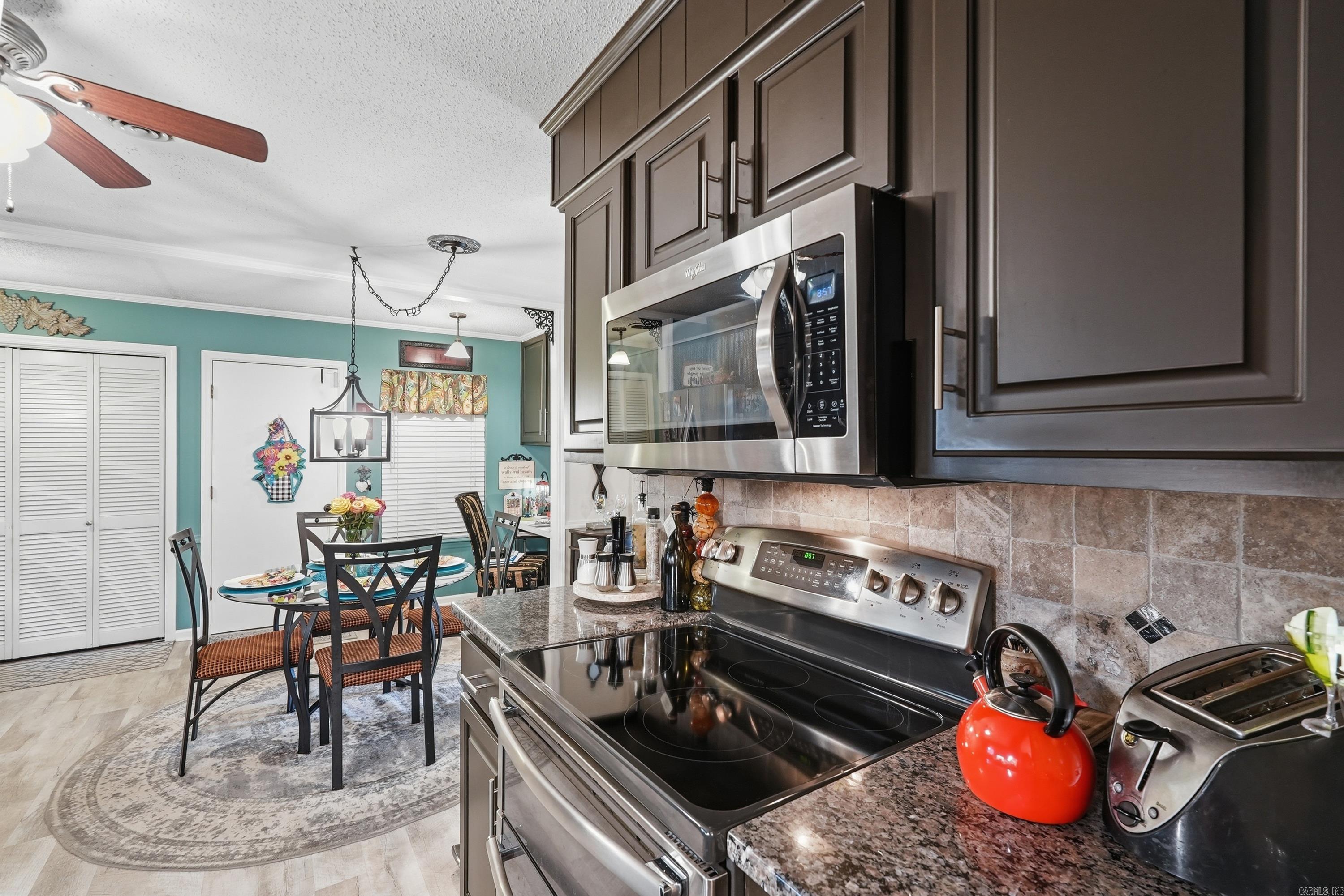 MARLOWE MANOR - Residential