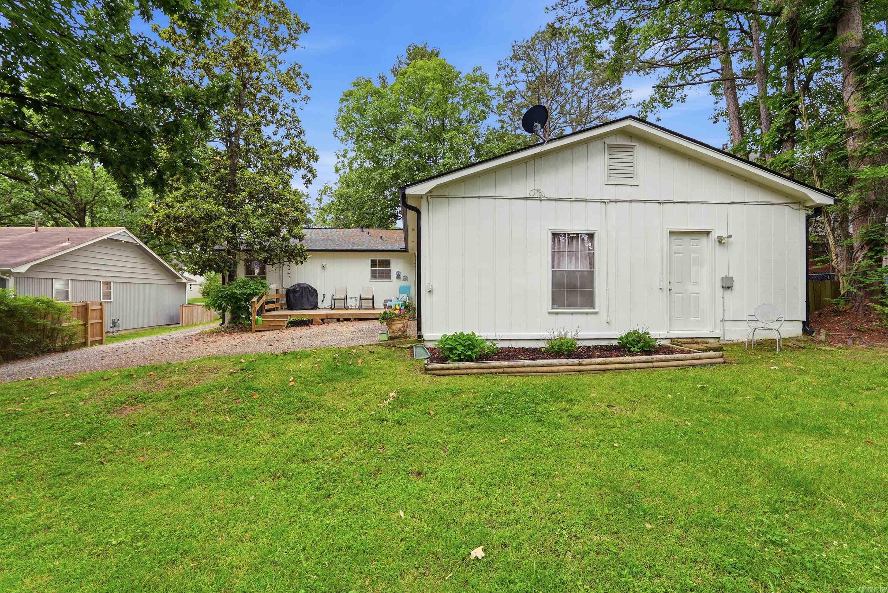 MARLOWE MANOR - Residential