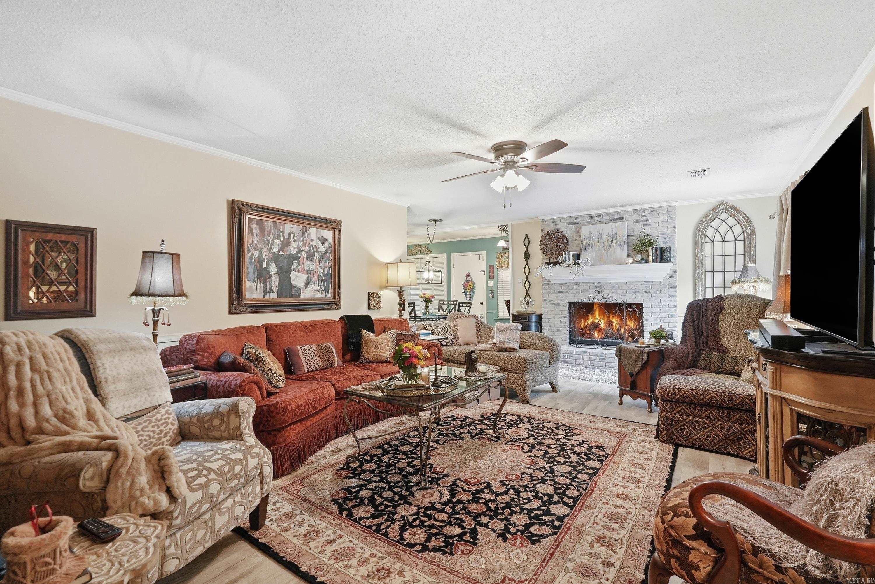 MARLOWE MANOR - Residential