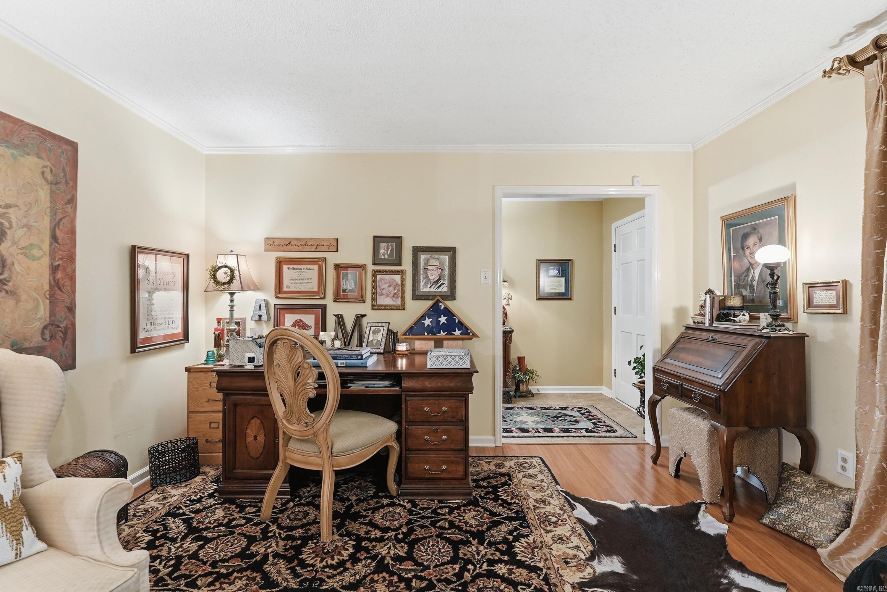 MARLOWE MANOR - Residential