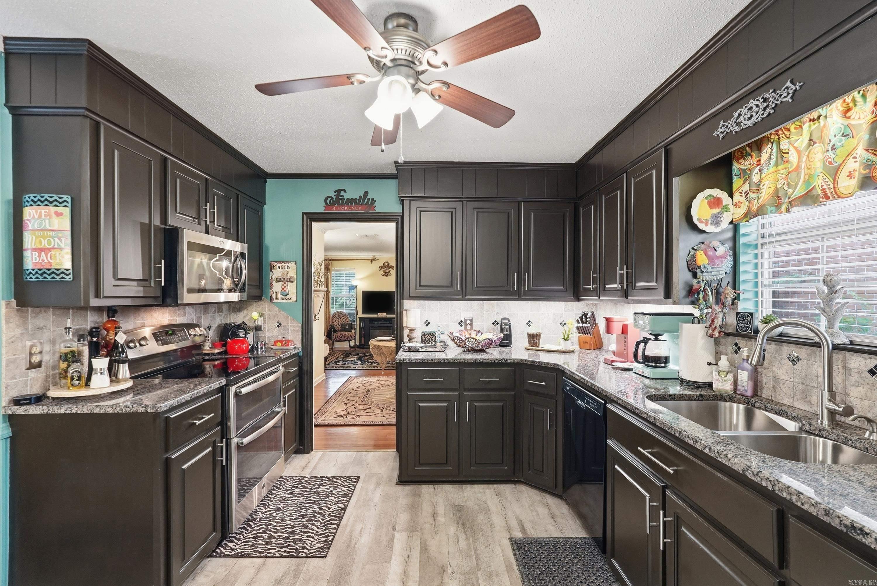 MARLOWE MANOR - Residential