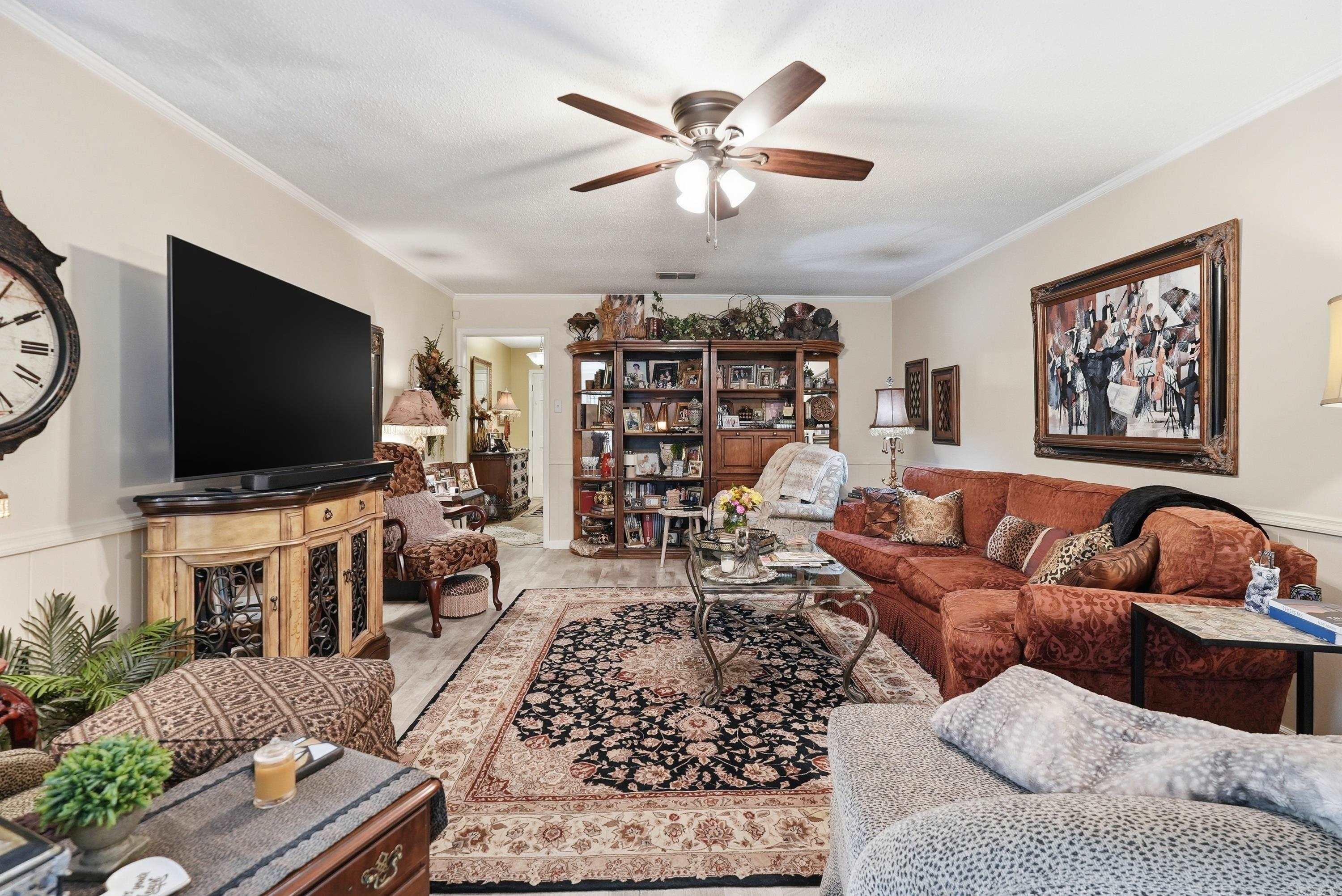 MARLOWE MANOR - Residential