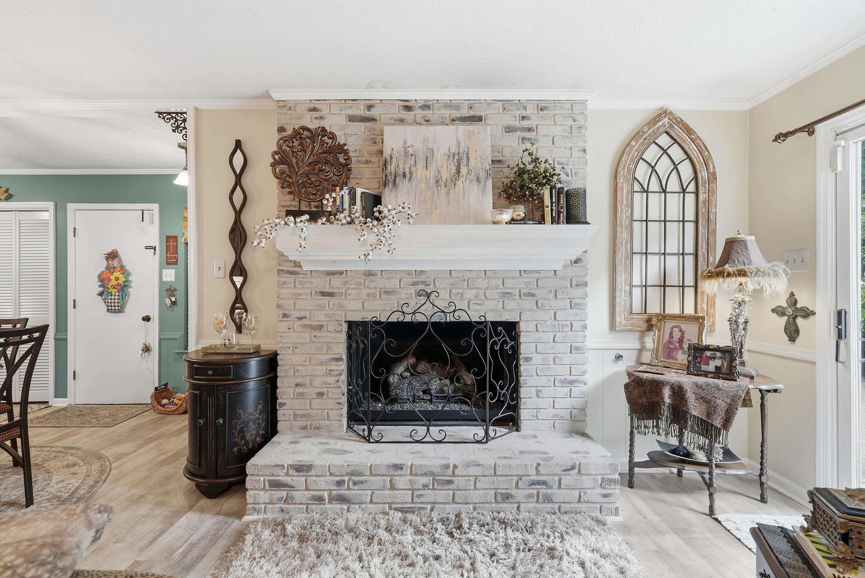 MARLOWE MANOR - Residential
