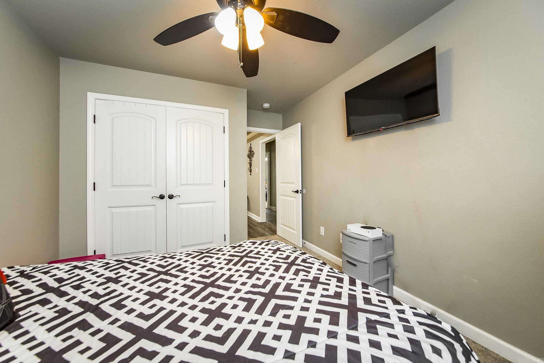 HERITAGE MEADOWS - Residential