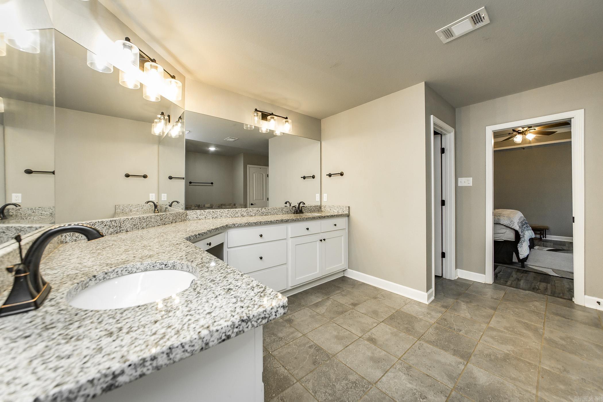 HERITAGE MEADOWS - Residential