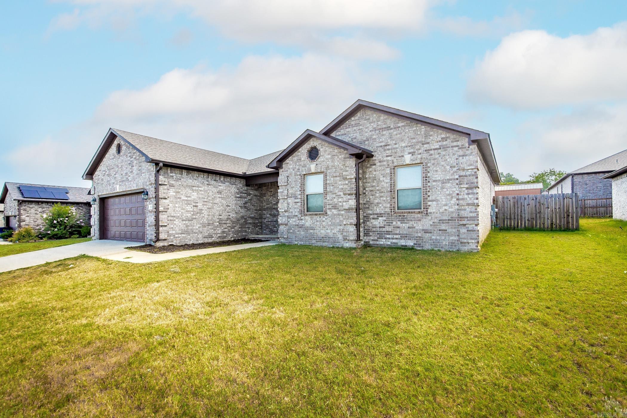 HERITAGE MEADOWS - Residential