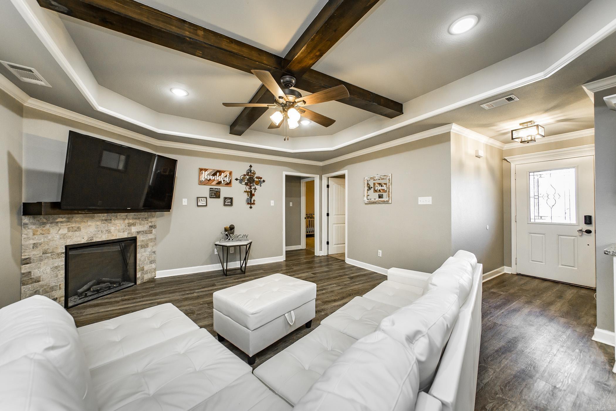 HERITAGE MEADOWS - Residential