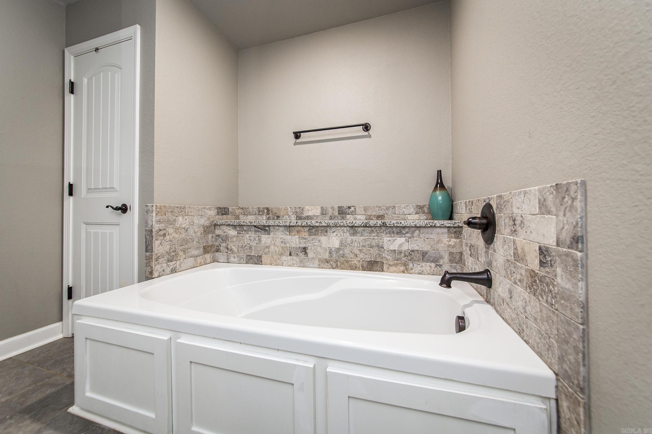 HERITAGE MEADOWS - Residential