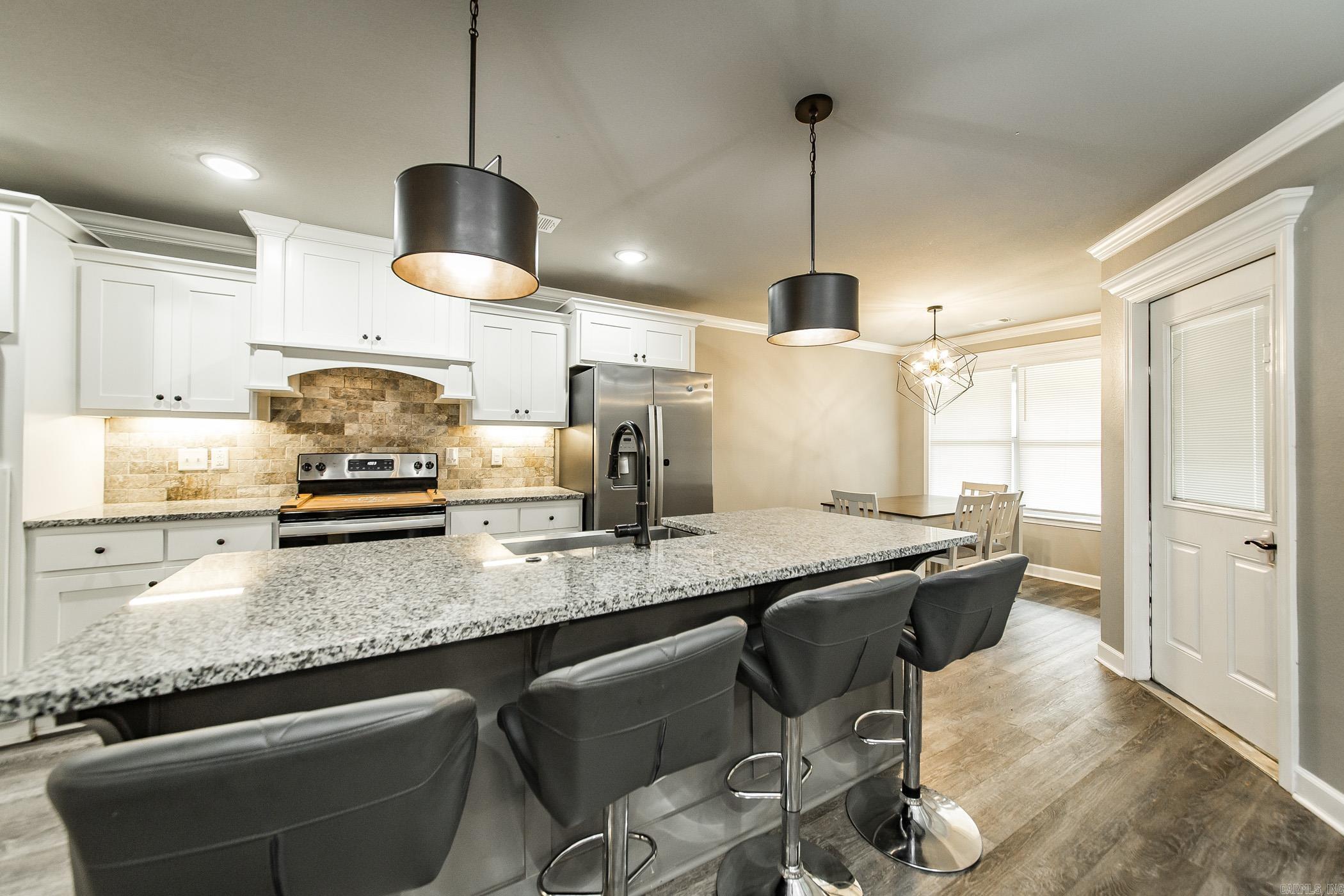 HERITAGE MEADOWS - Residential