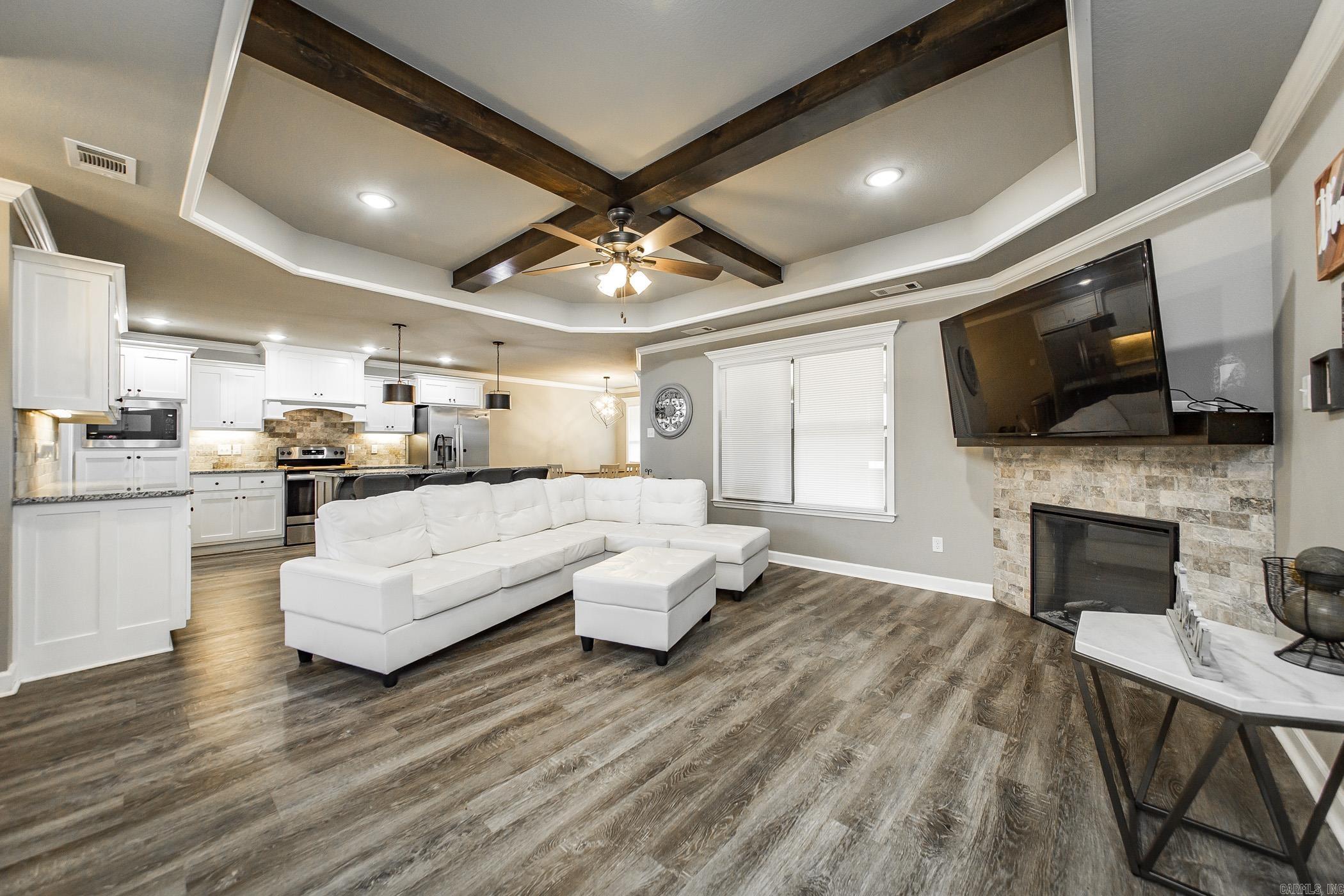 HERITAGE MEADOWS - Residential