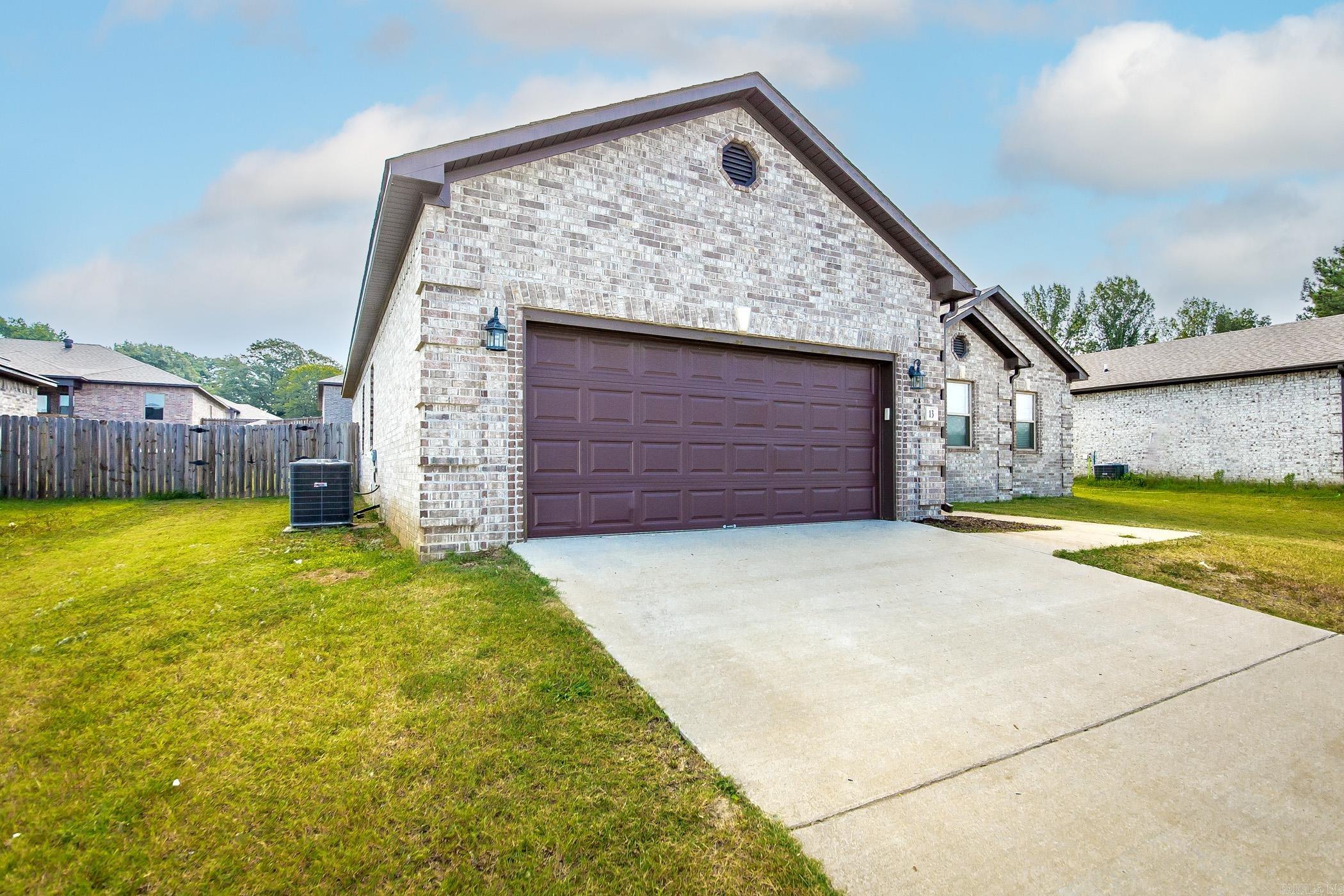 HERITAGE MEADOWS - Residential