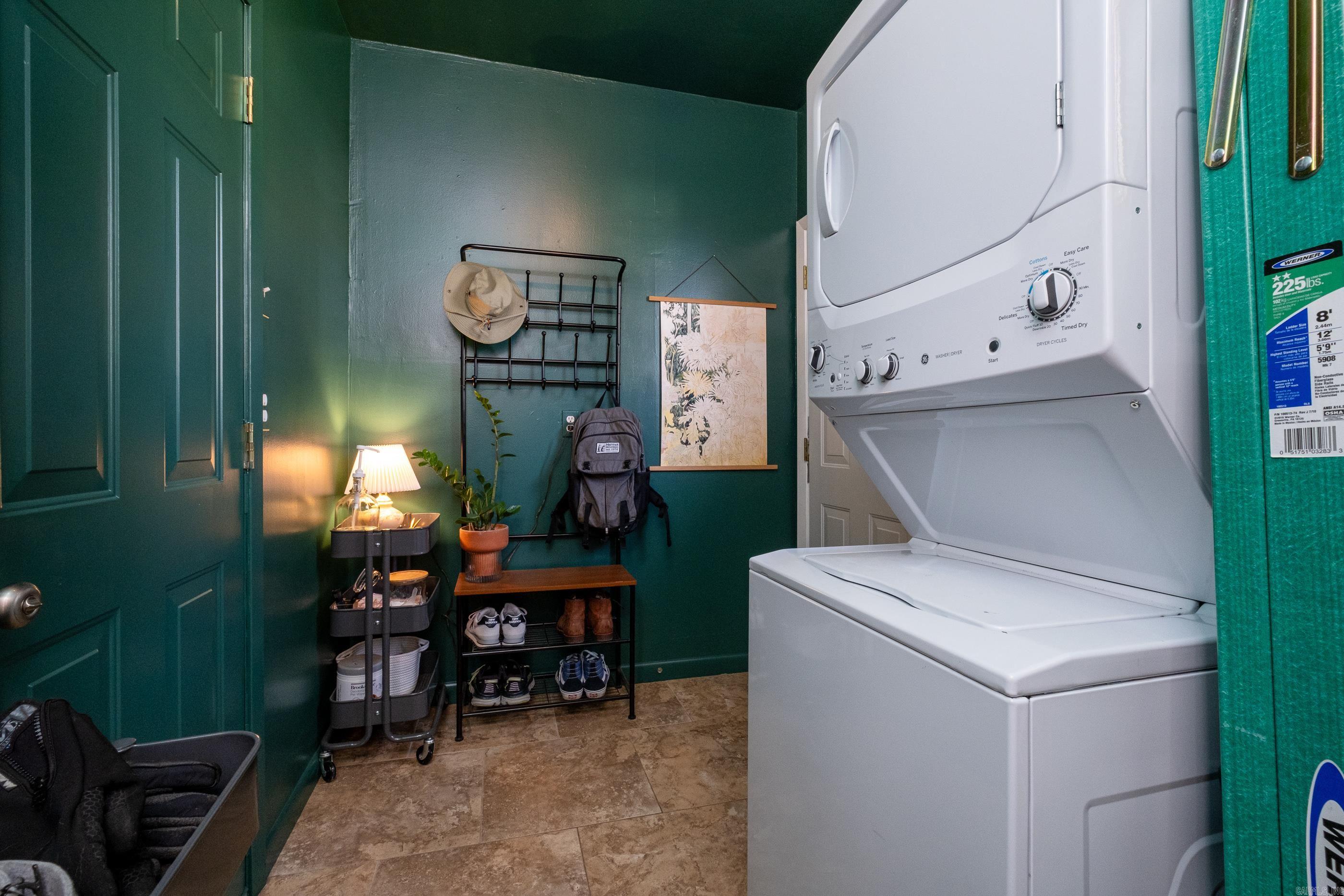 Lincoln Park - Residential