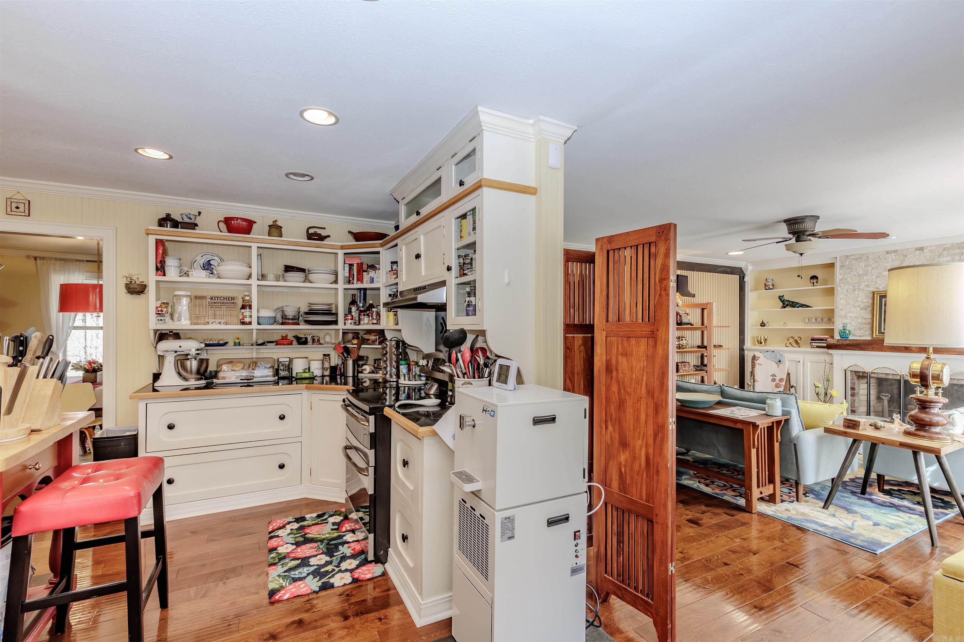 DAVIS JOHN A - Residential