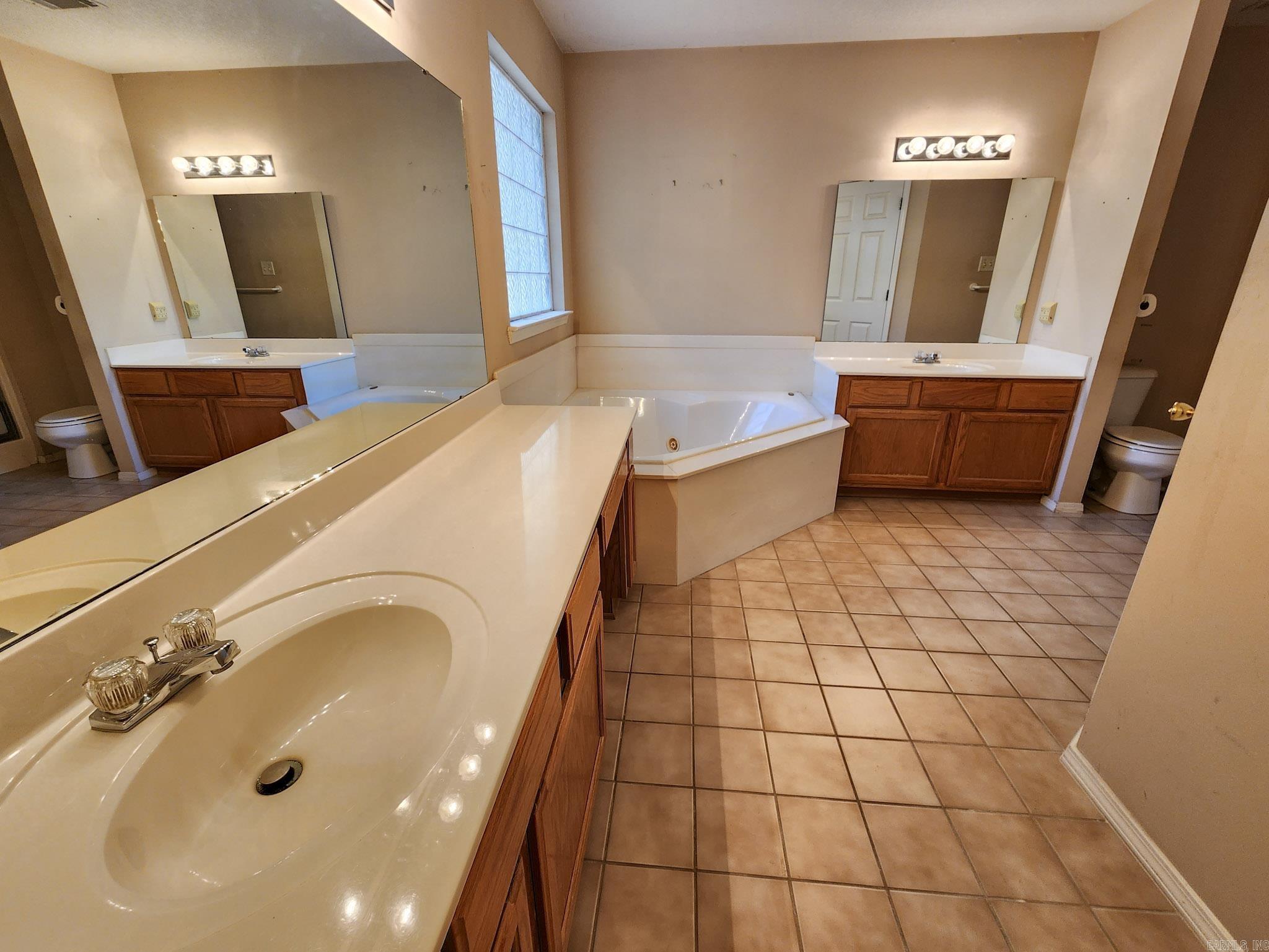 SHEFFIELD COVE - Residential