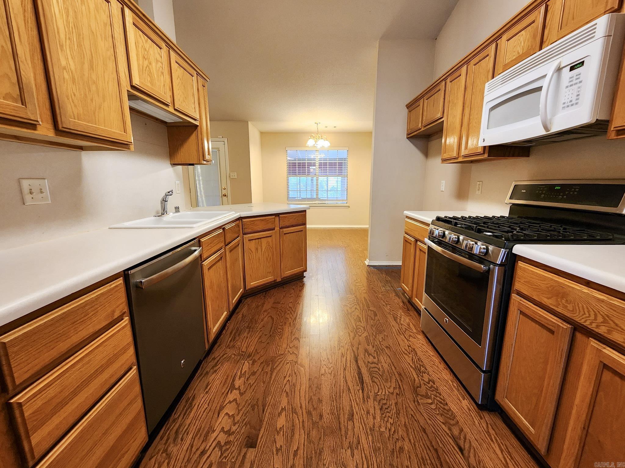 SHEFFIELD COVE - Residential