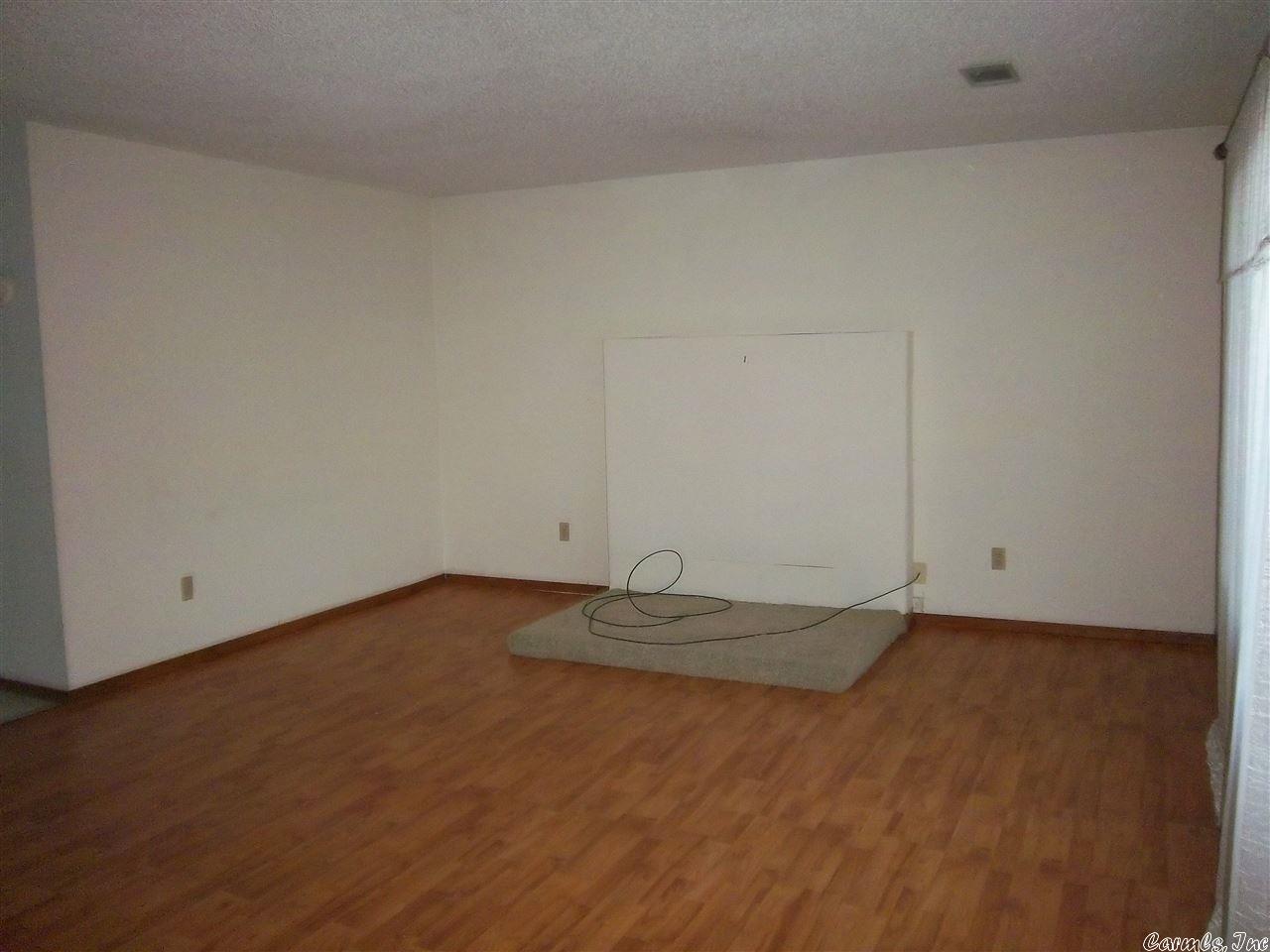 Thunderbird 1st - Residential Lease