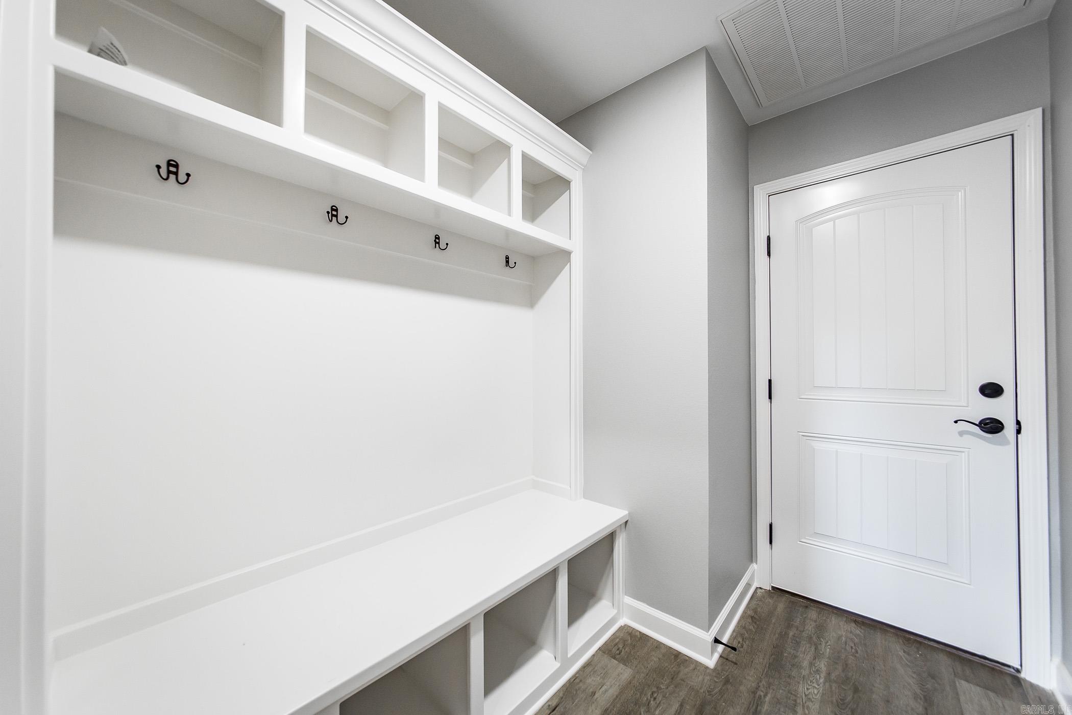 JAXON TERRACE - Residential