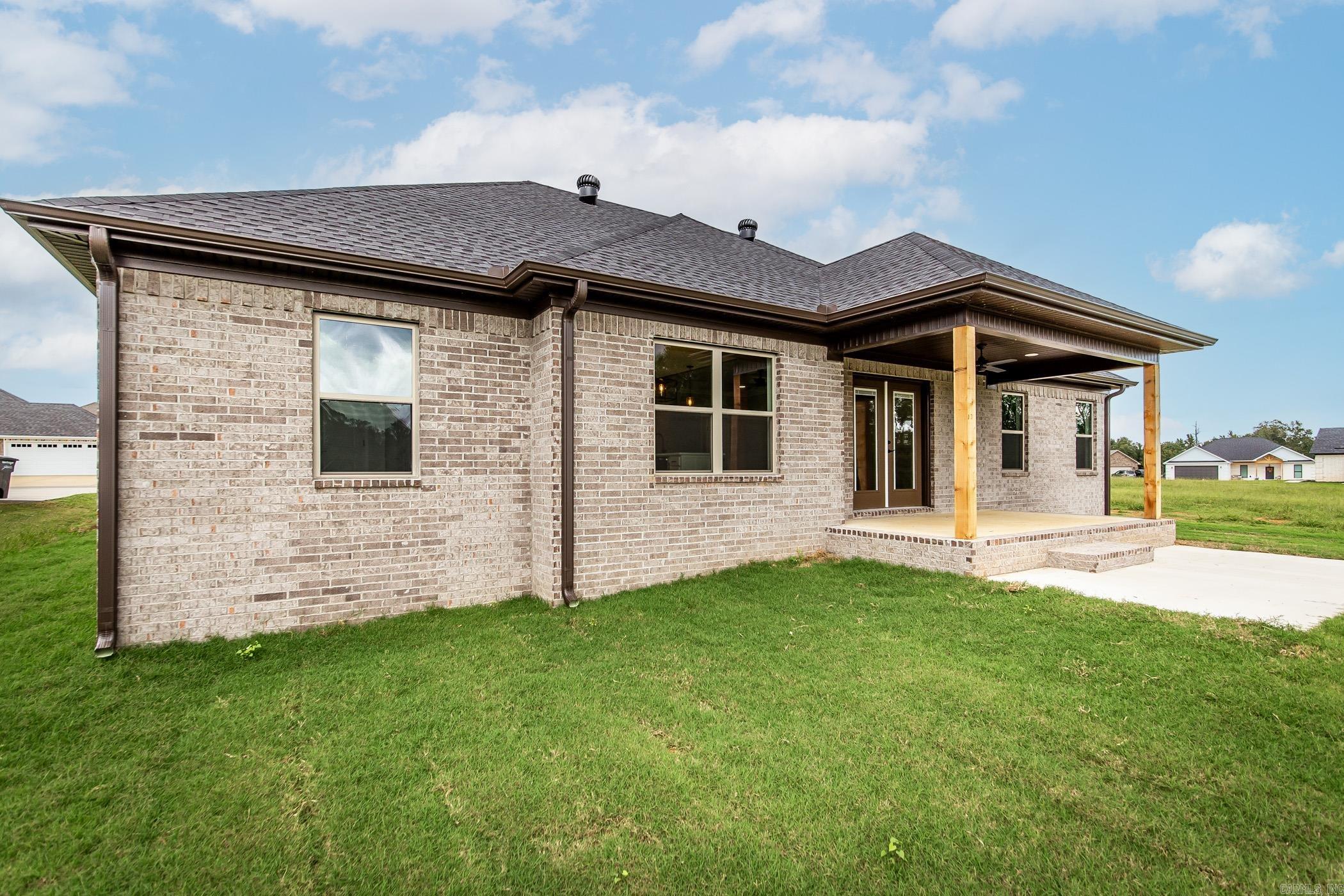 JAXON TERRACE - Residential