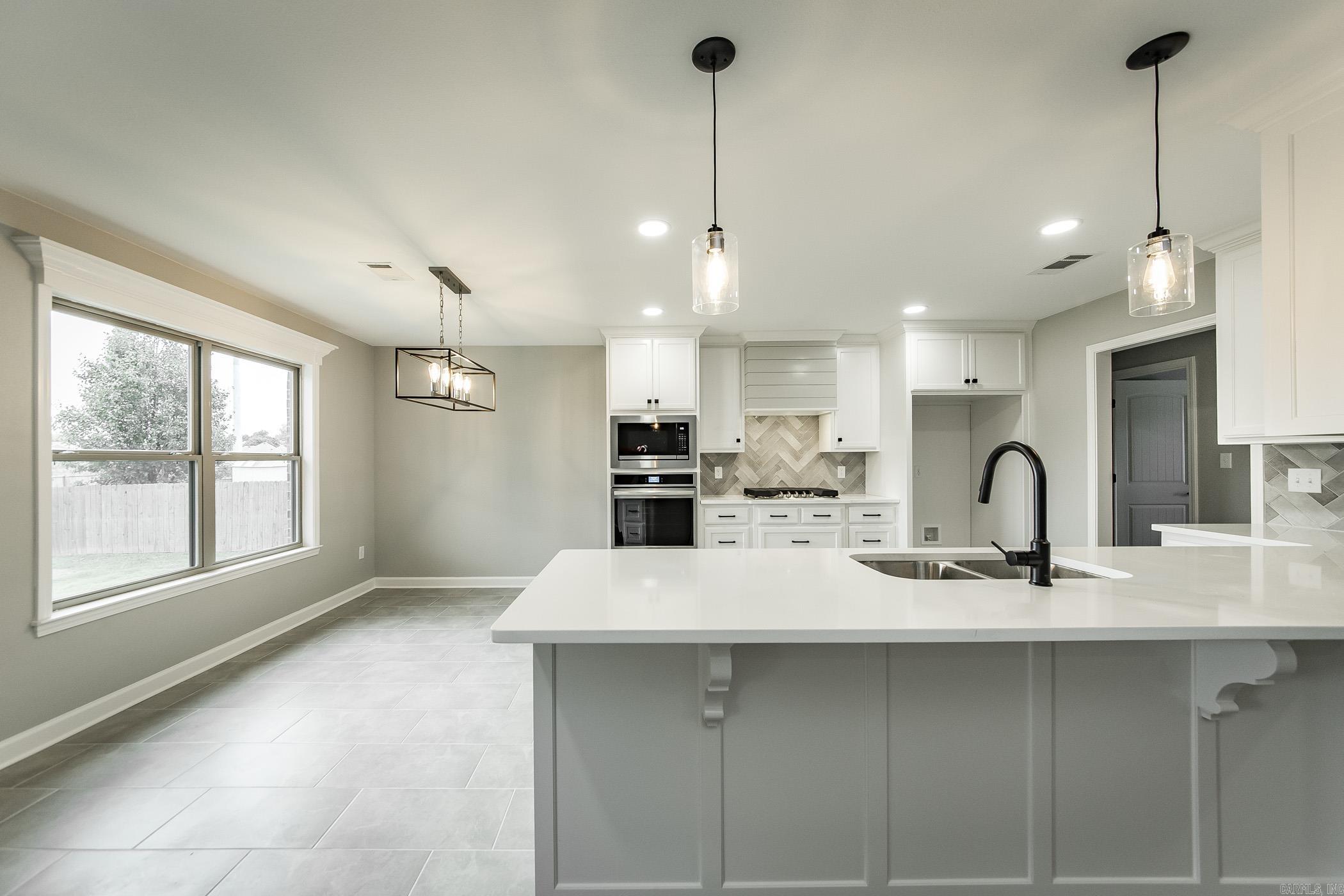 JAXON TERRACE - Residential