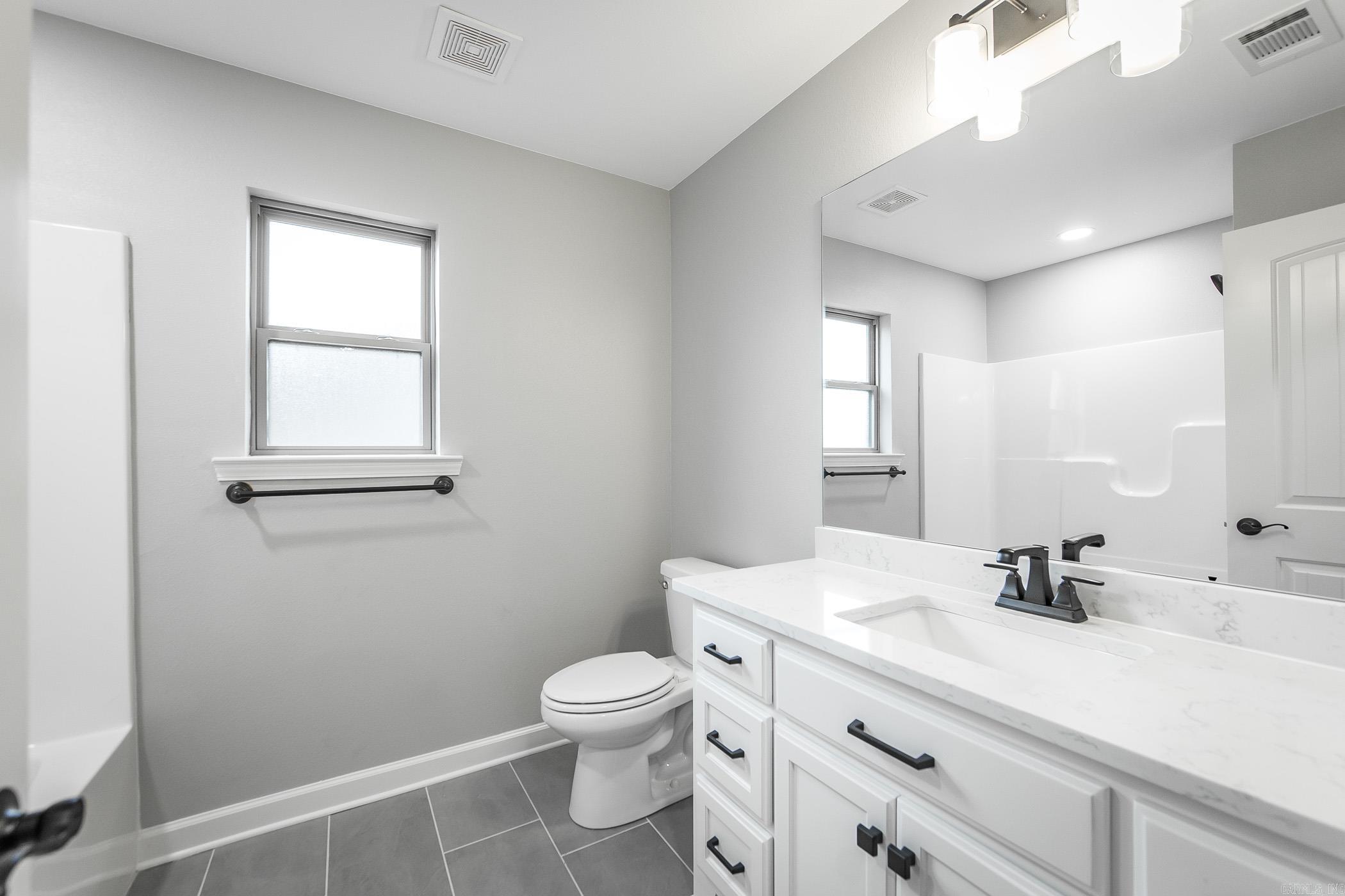 JAXON TERRACE - Residential