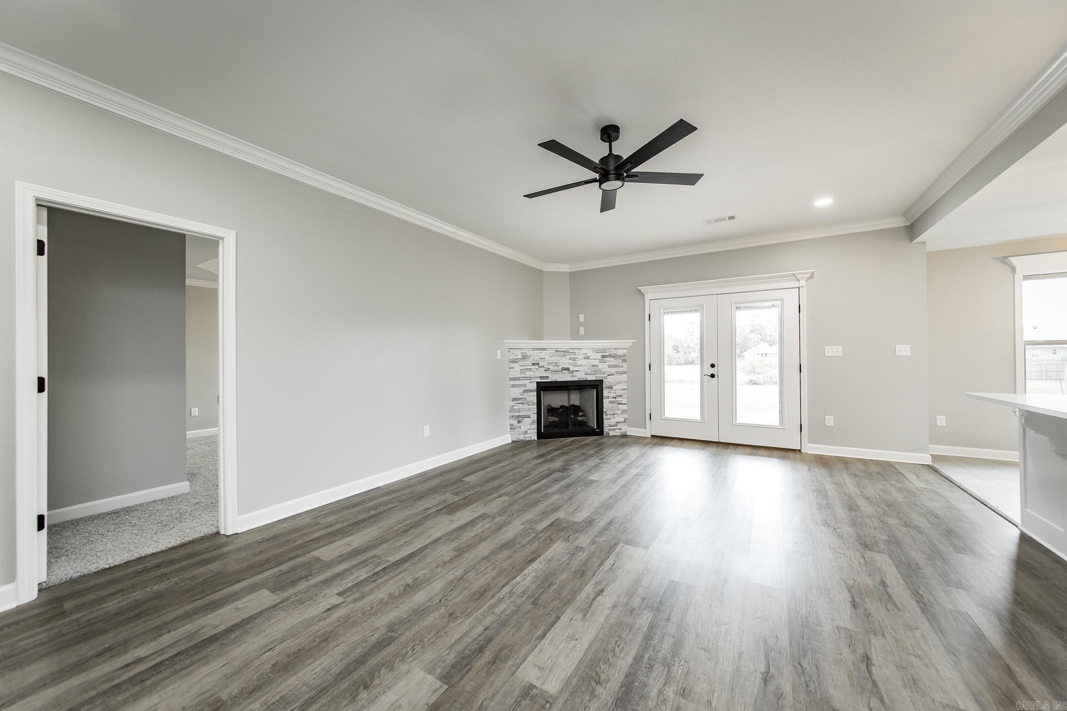 JAXON TERRACE - Residential