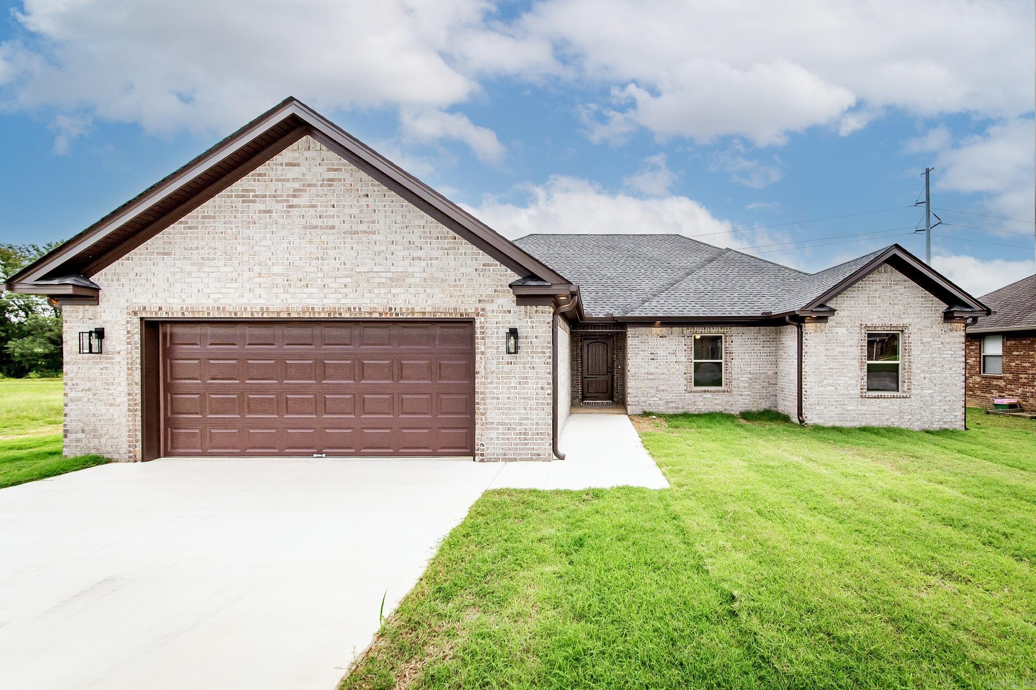 JAXON TERRACE - Residential