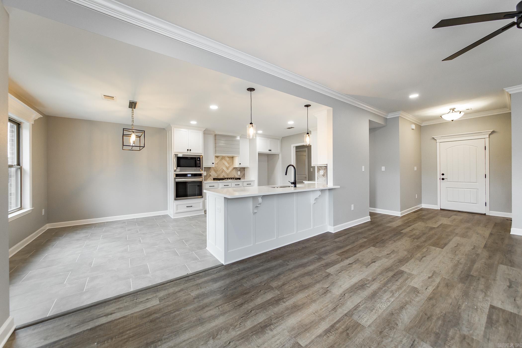 JAXON TERRACE - Residential