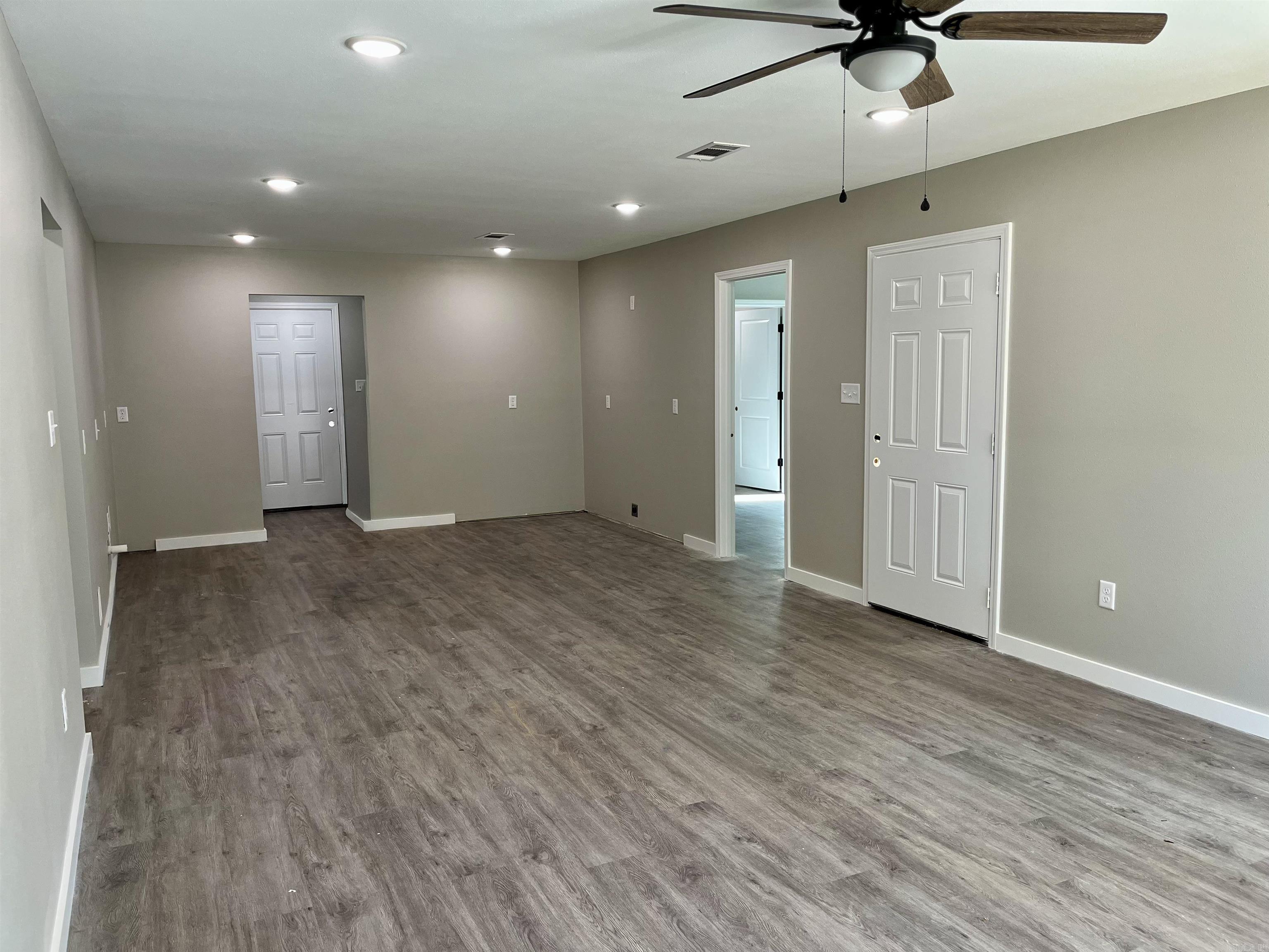 COLLEGE HILL ADDN - Residential