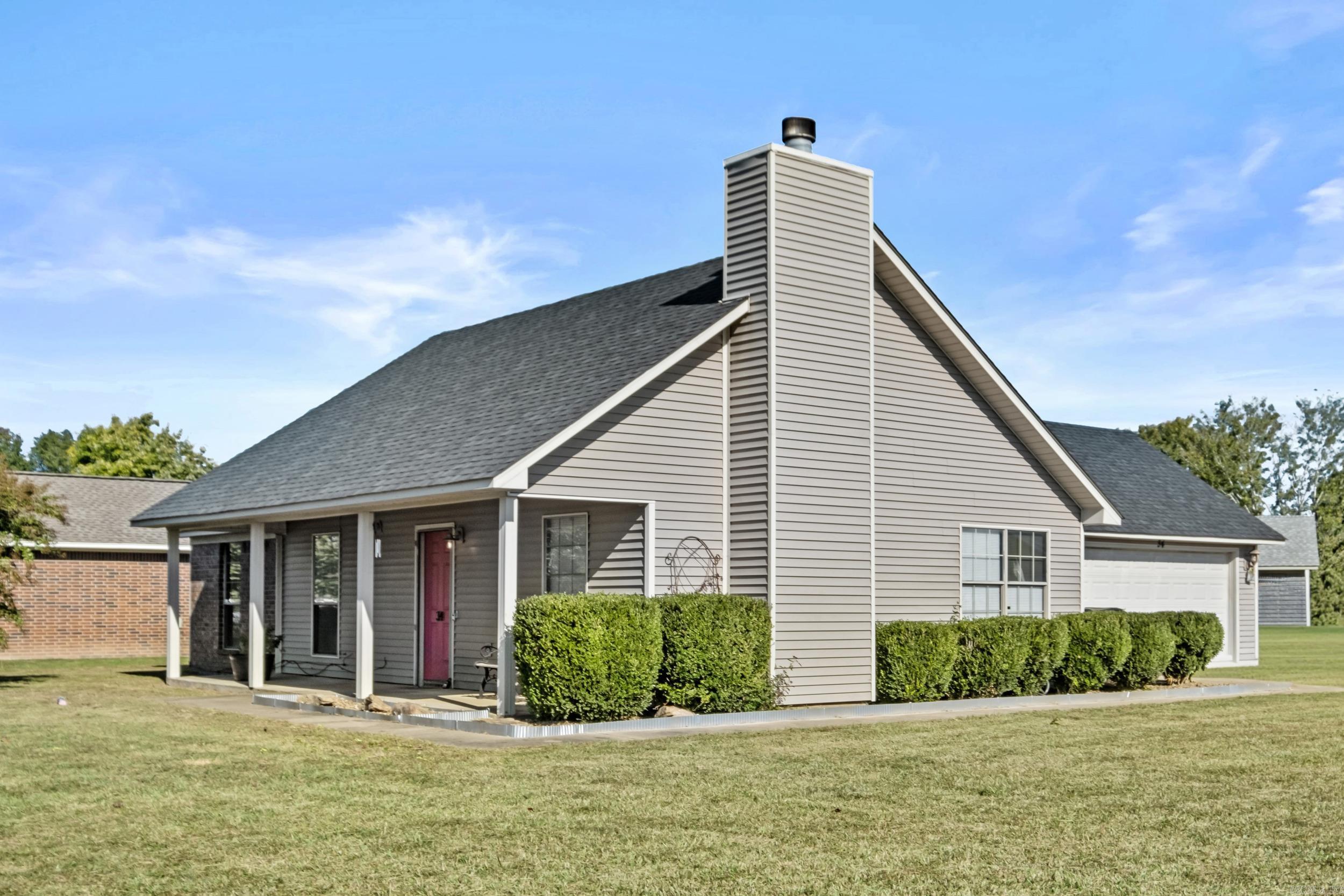 DEERFIELD ESTATES - Residential