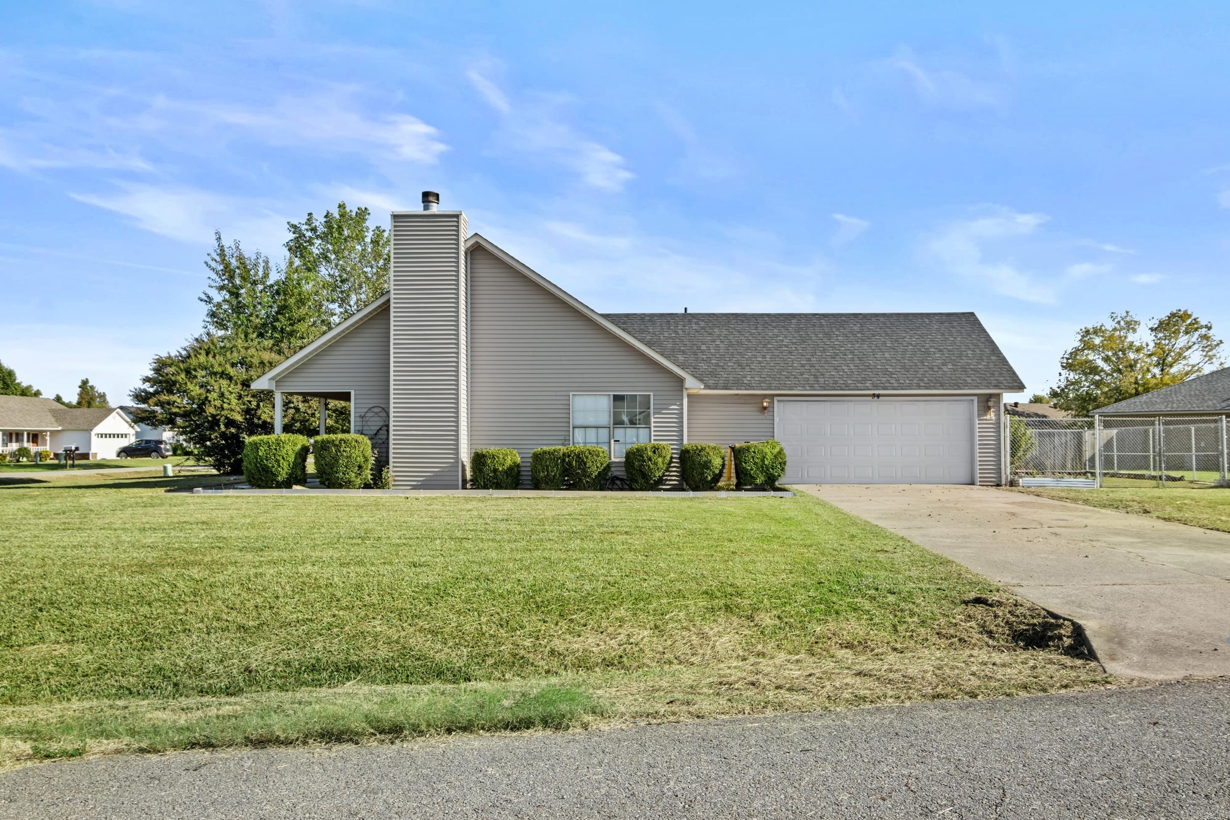 DEERFIELD ESTATES - Residential