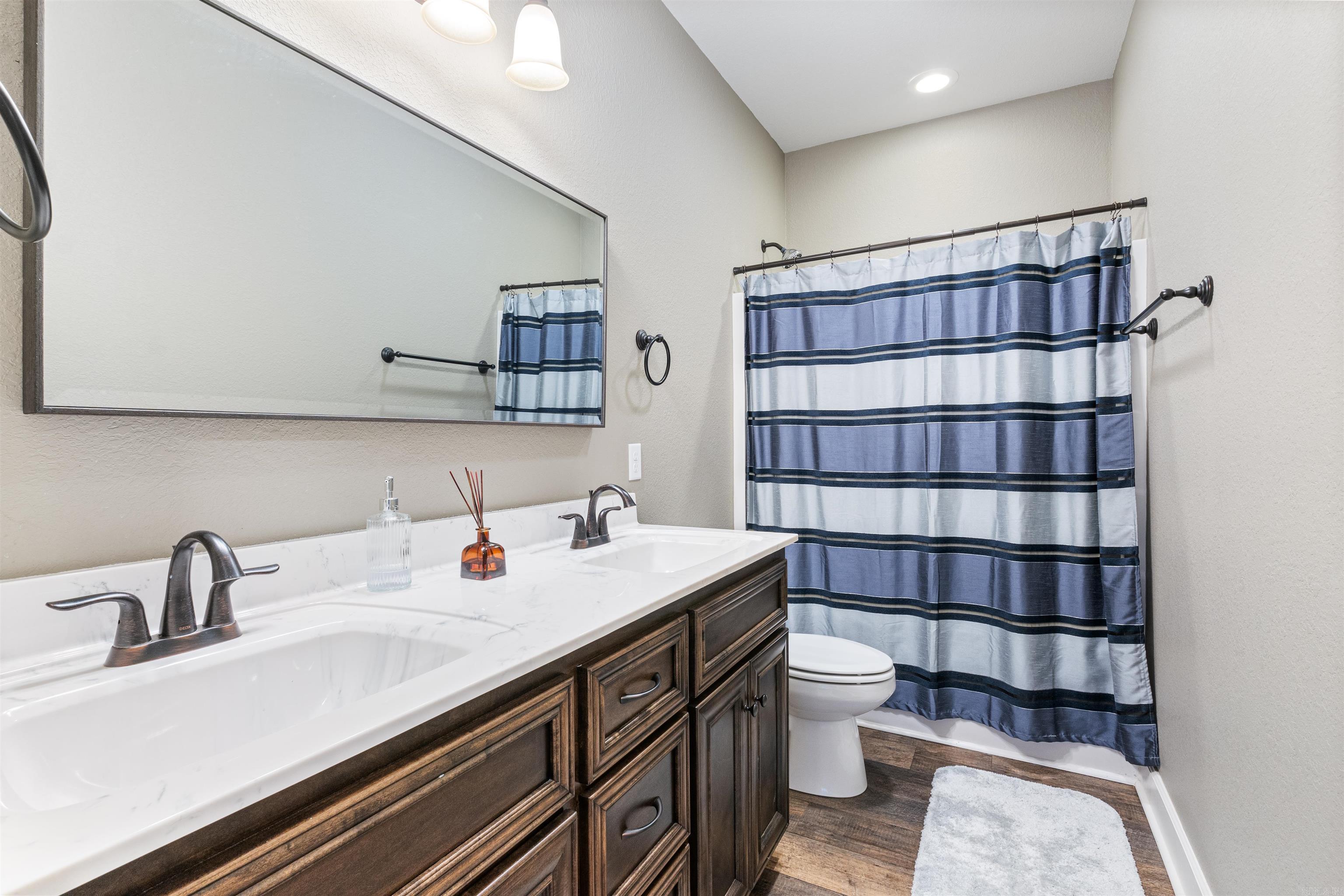 Bullet Davis Estates - Residential