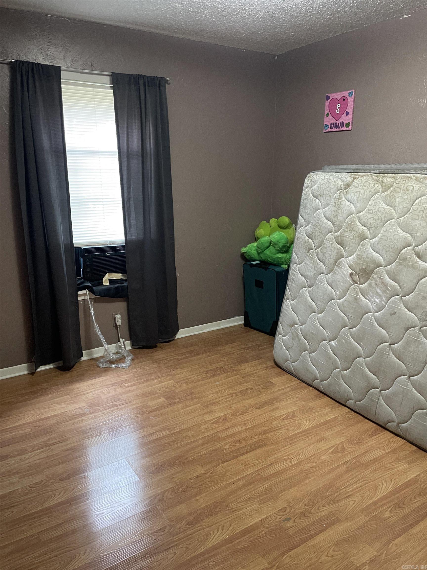 OAKHURST F - Residential