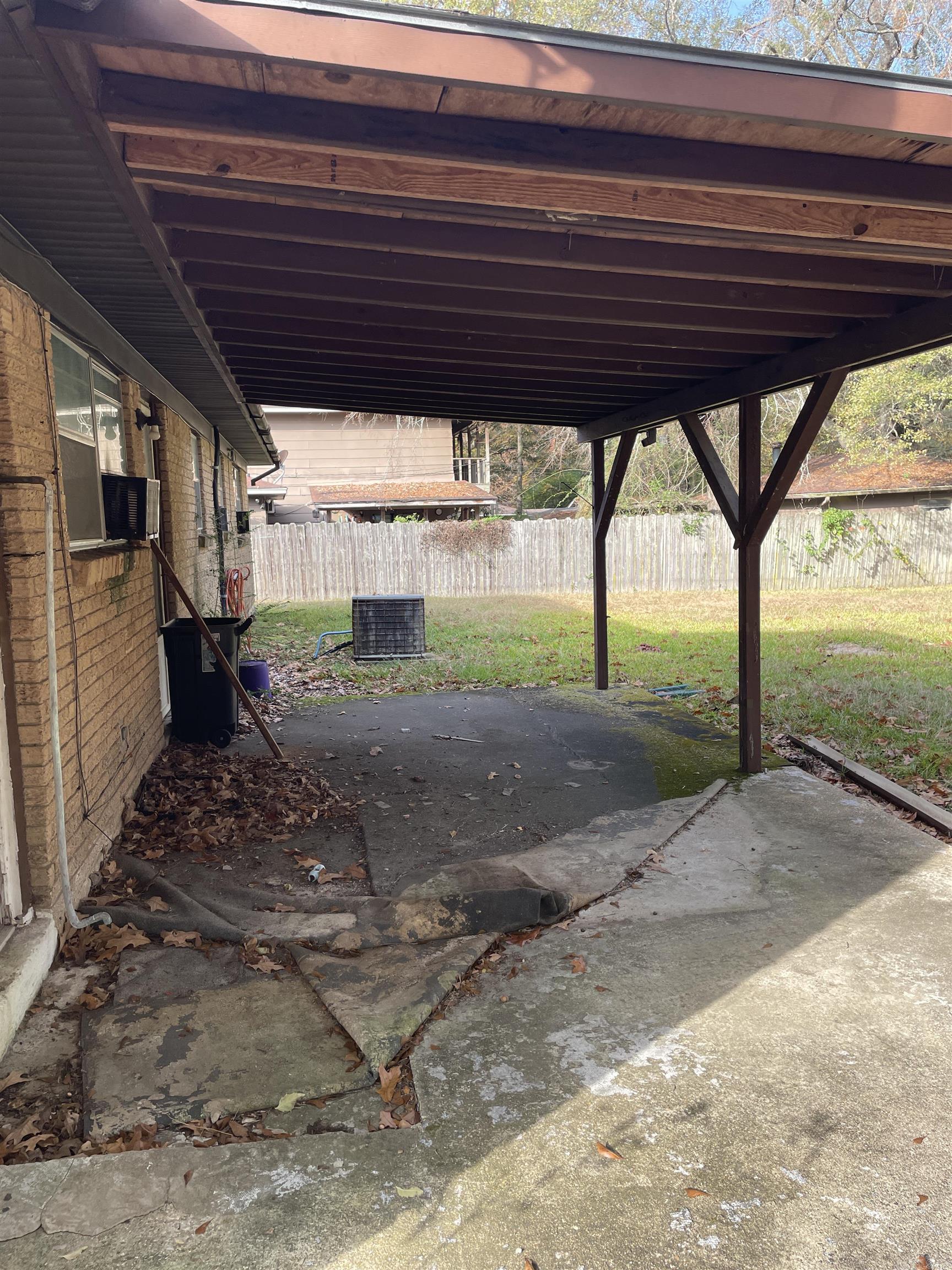 OAKHURST F - Residential