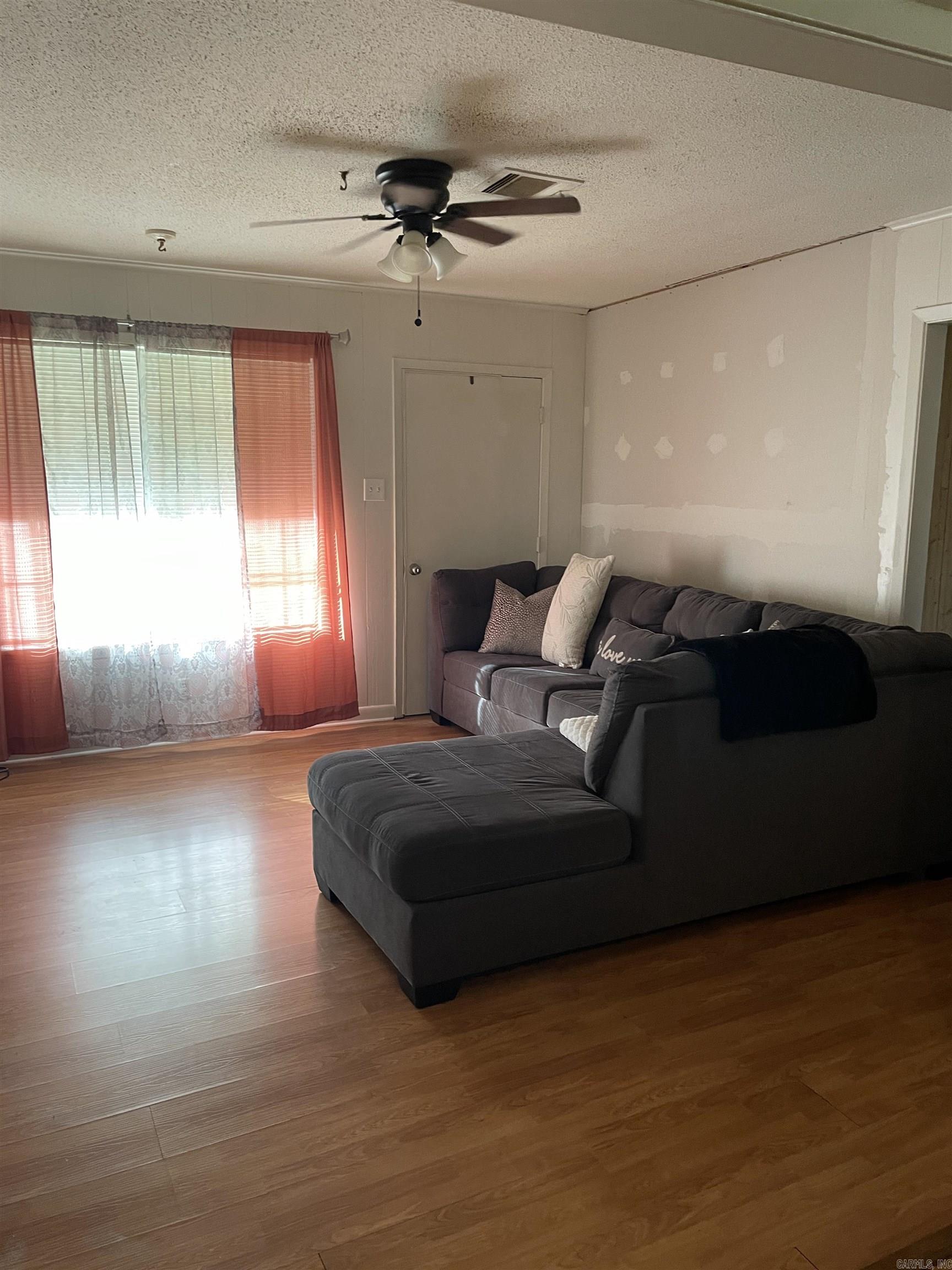 OAKHURST F - Residential