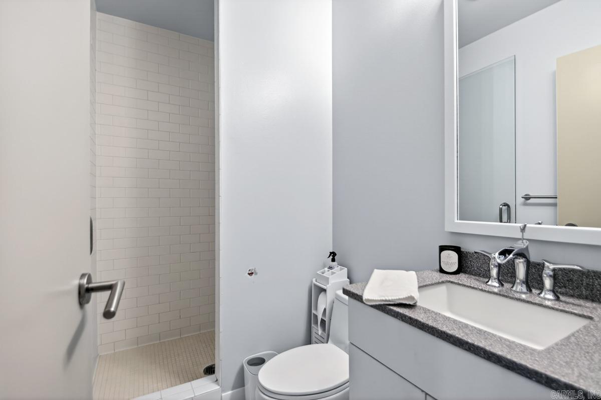 300 THIRD HPR - Residential