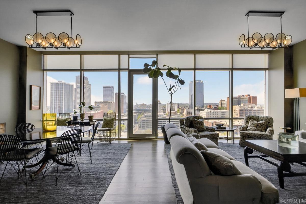 300 THIRD HPR - Residential